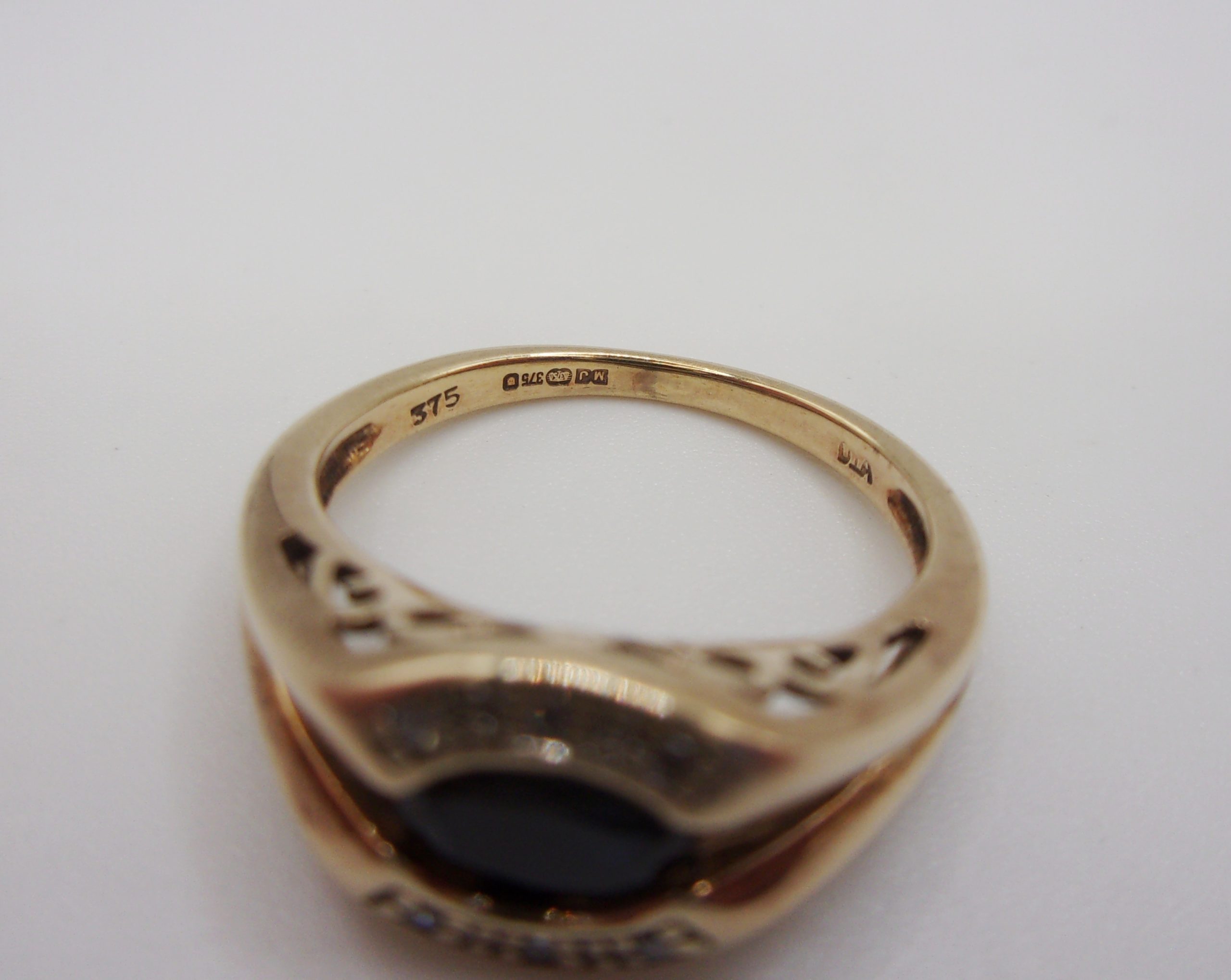 9ct Yellow Gold Sapphire & Diamond Ring UK Size J+ US 5 - Image 5