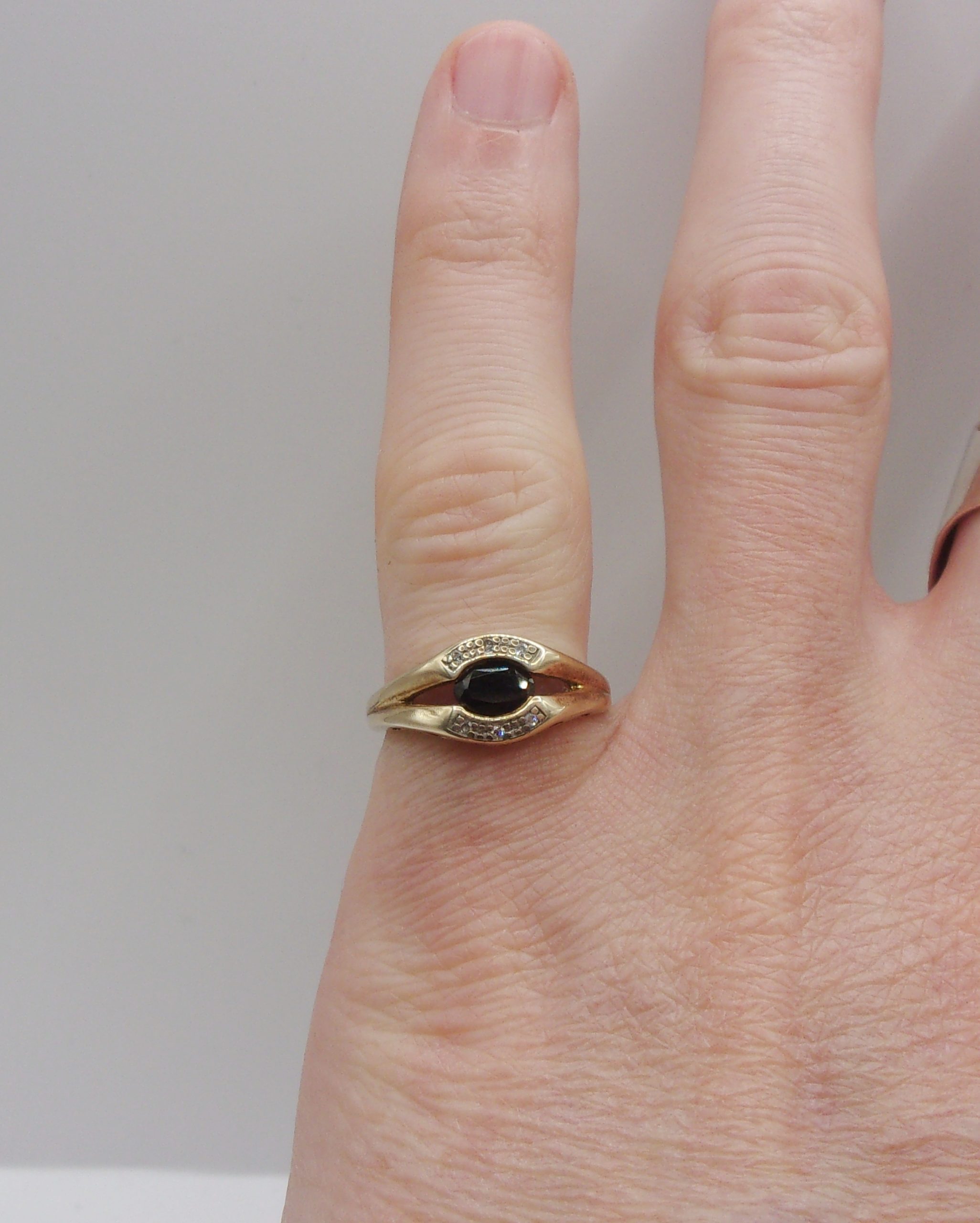 9ct Yellow Gold Sapphire & Diamond Ring UK Size J+ US 5 - Image 7