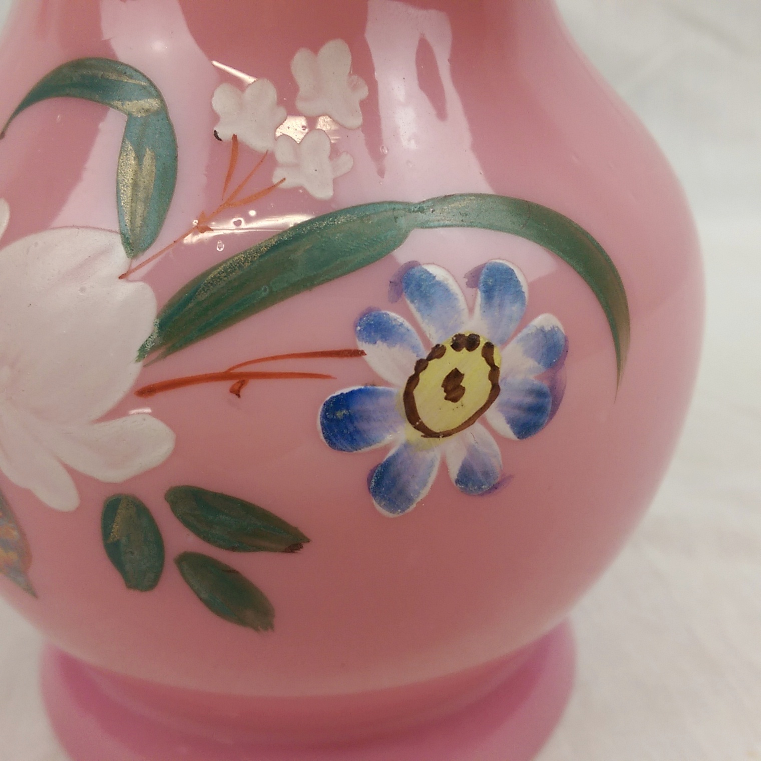 Late Victorian Ruffled Rim Vases – Probably Fenton - Image 10