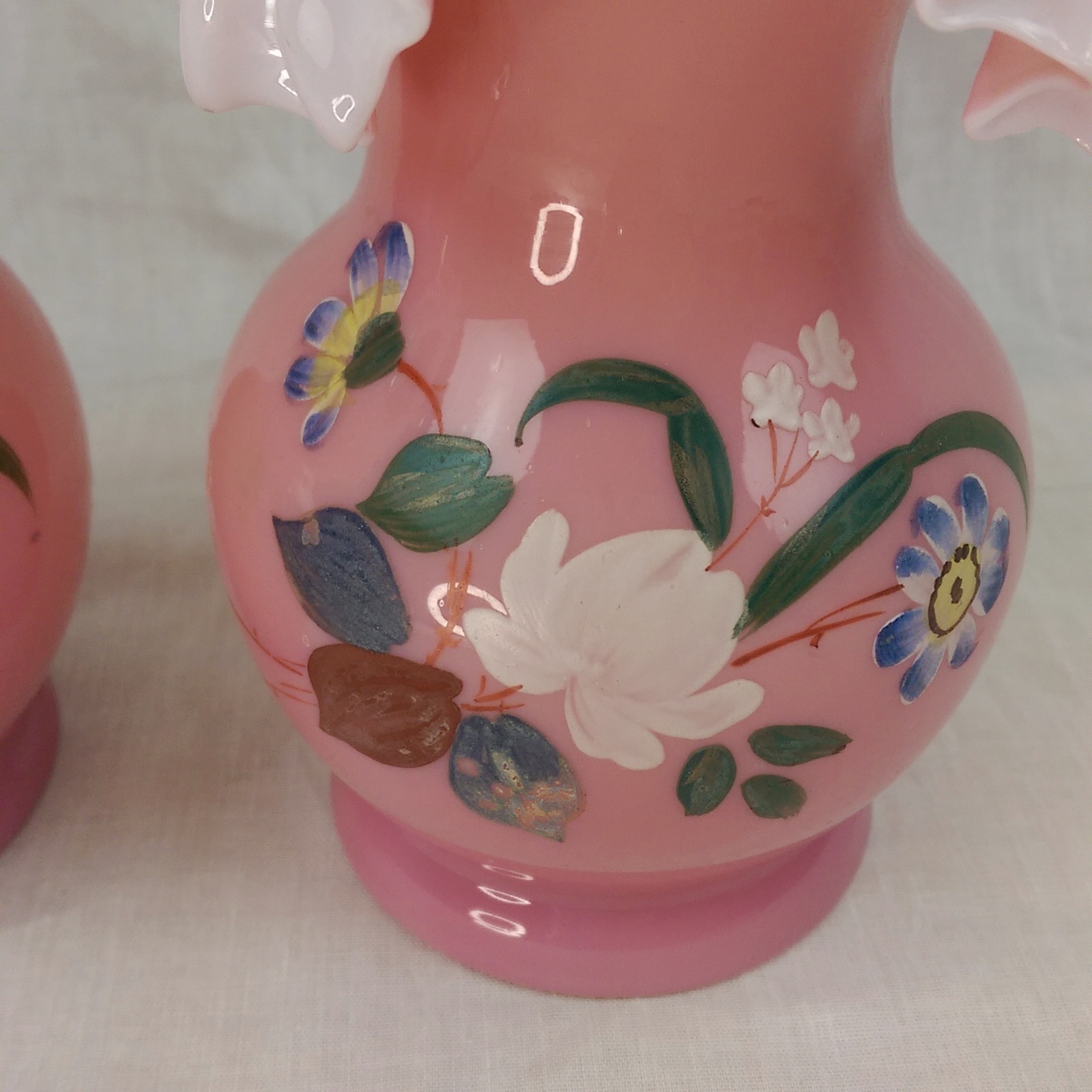 Late Victorian Ruffled Rim Vases – Probably Fenton - Image 4