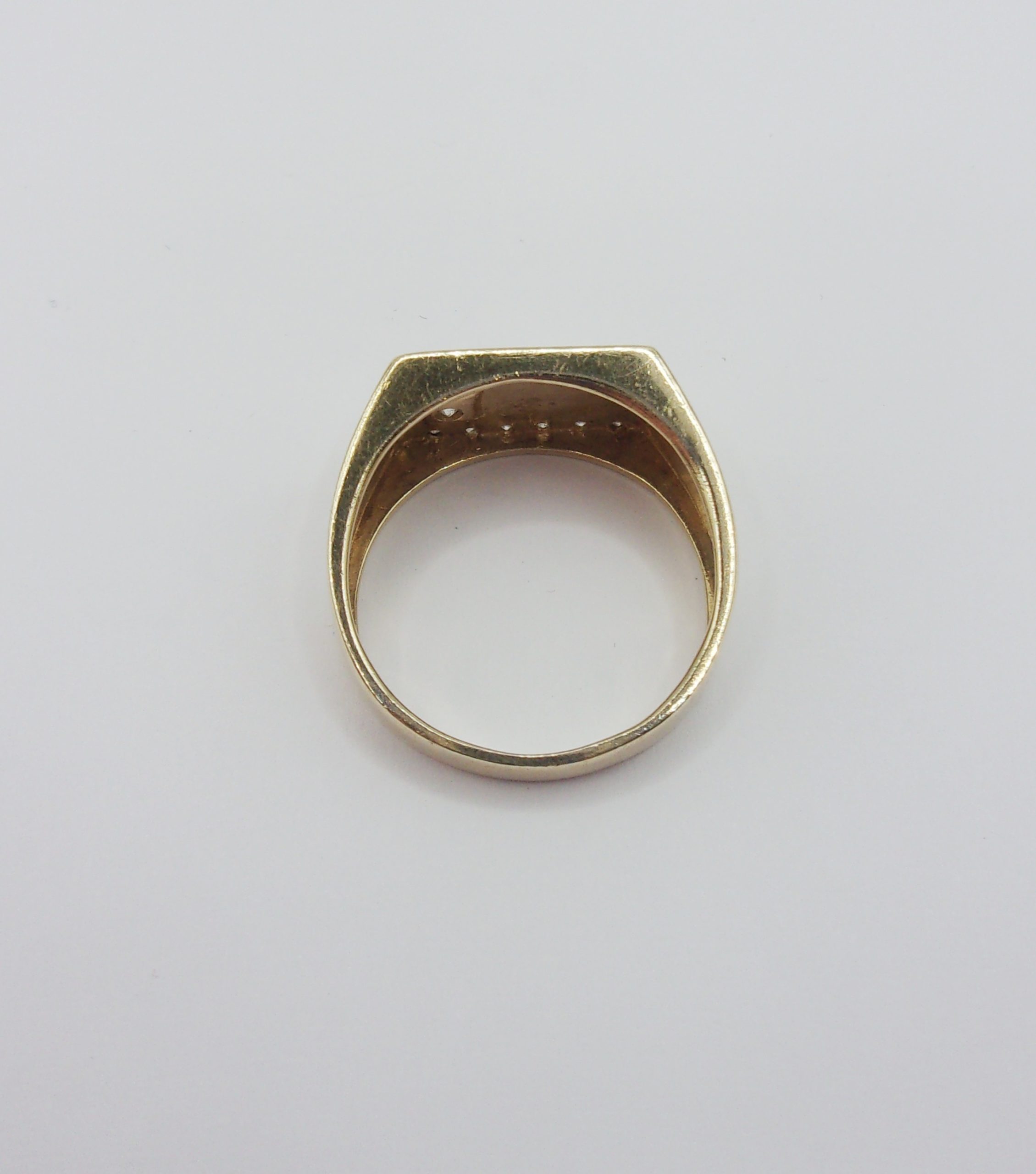 Gents 9ct Yellow Gold Diamond Signet Ring UK Size R US 8 ½ - Image 4