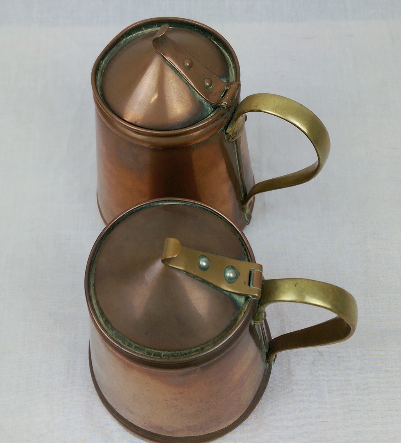 Pair Of Victorian Arts And Crafts Lidded Copper Insulated Hot Water Jugs By W.A.S. Benson - Image 3