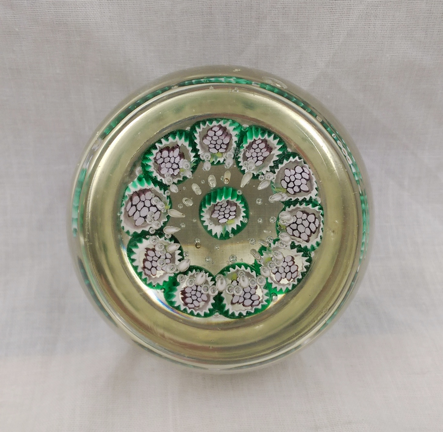 Green And White Millefiori Flowers Paperweight - Image 4