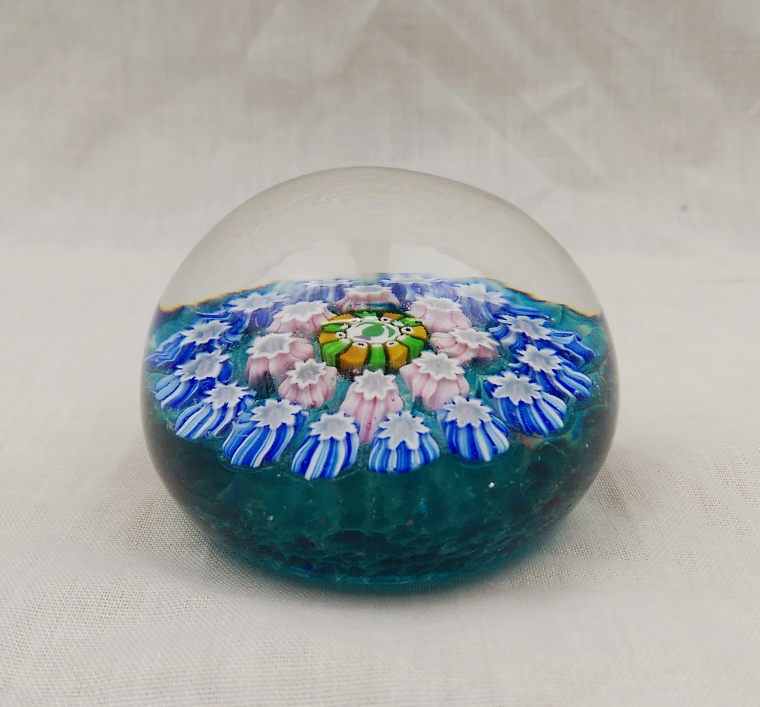 Perthshire Millefiori Flowers Paperweight - Image 3