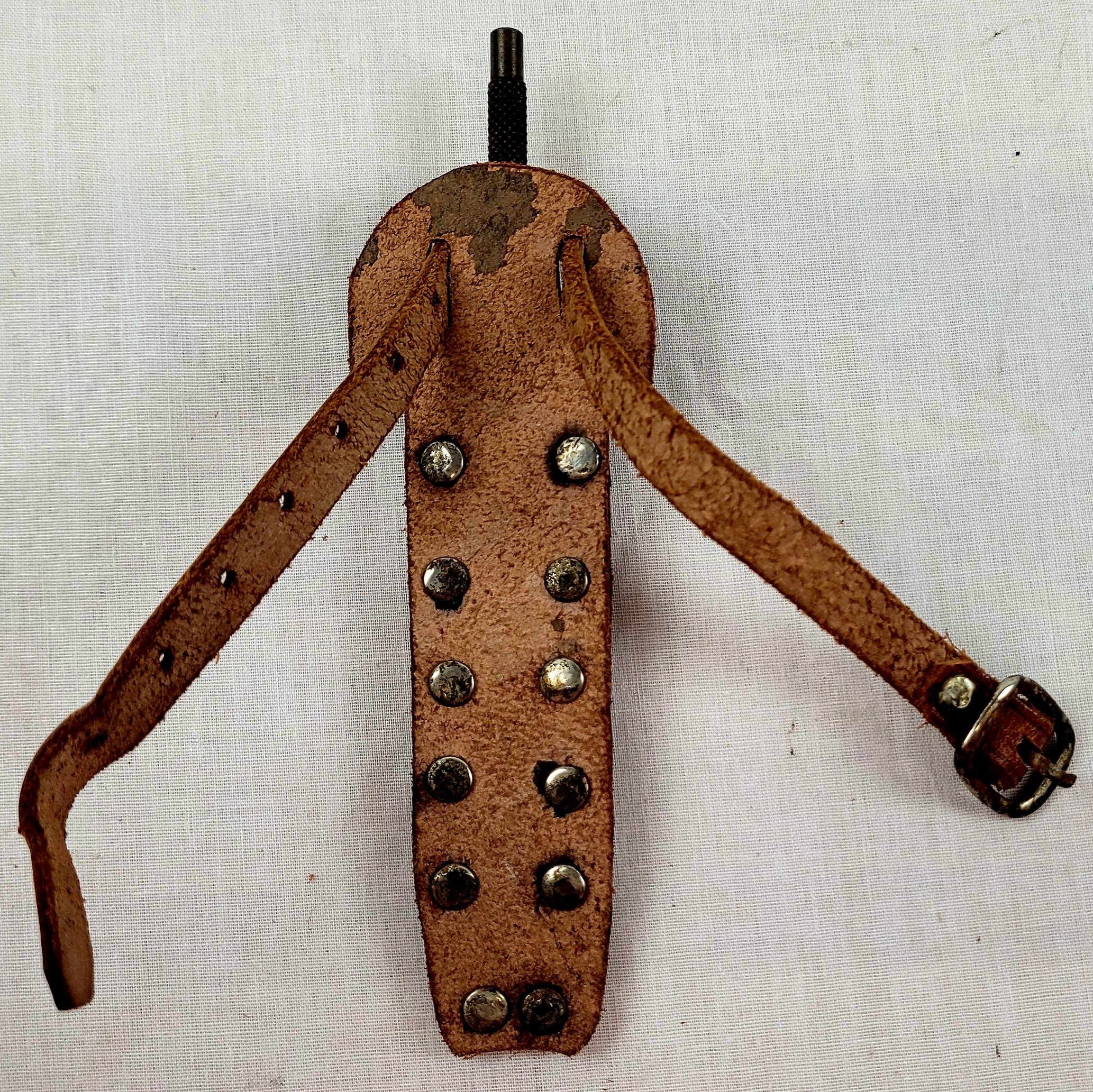 WW2 SOE Sleeve Dagger And Scabbard - Image 3