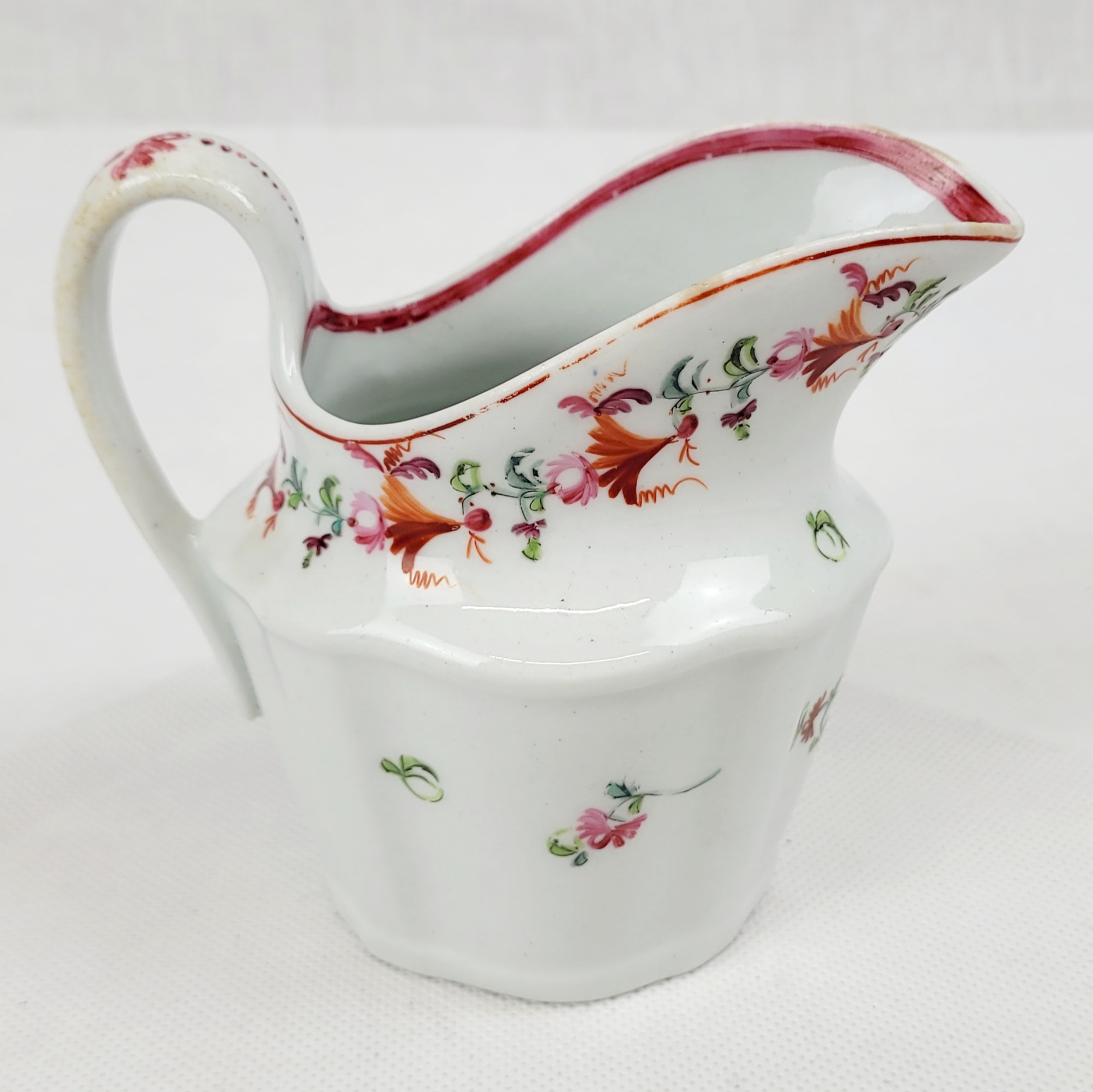 Circa 1790 New Hall Porcelain Cream Jug With Blue And Pink Flowers And Floral Garlands - Image 2