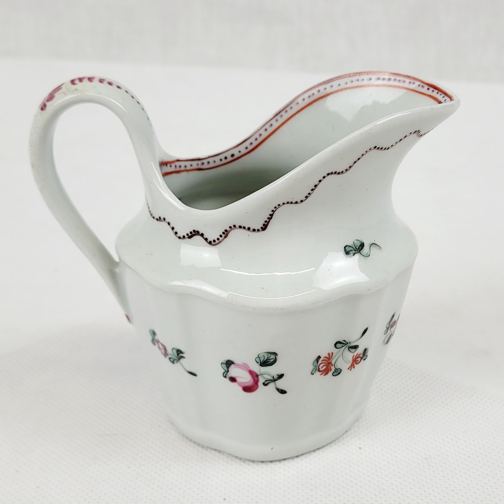 Circa 1780 New Hall Porcelain Cream Jug With Pink And Red Flowers And Black Ribbons - Image 2