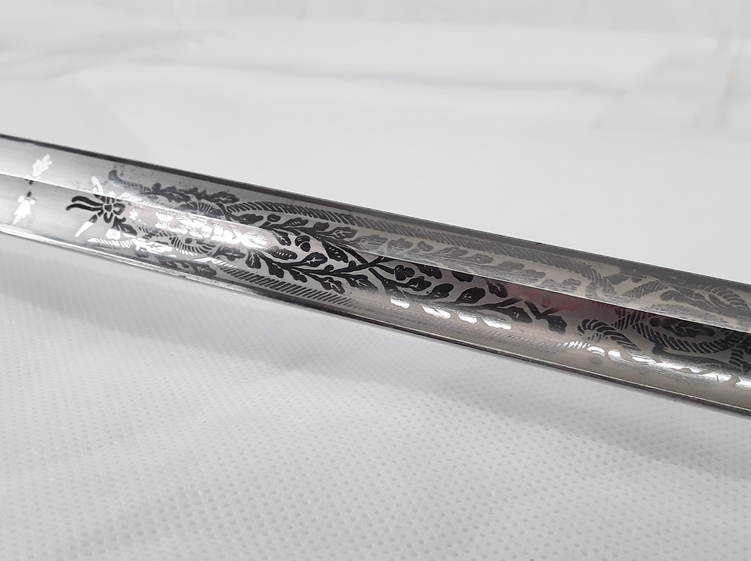 Current Issue QE2 Royal Navy 1827 Pattern Officers Sword, Sword Knot, Scabbard And Sword Bag - Image 16