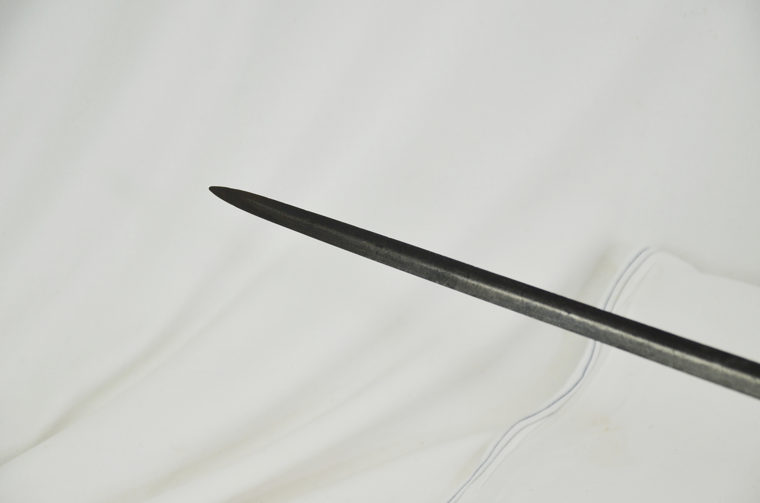 Napoleonic War Period Royal Navy Officer’s 1805 Pattern Sword - Image 4
