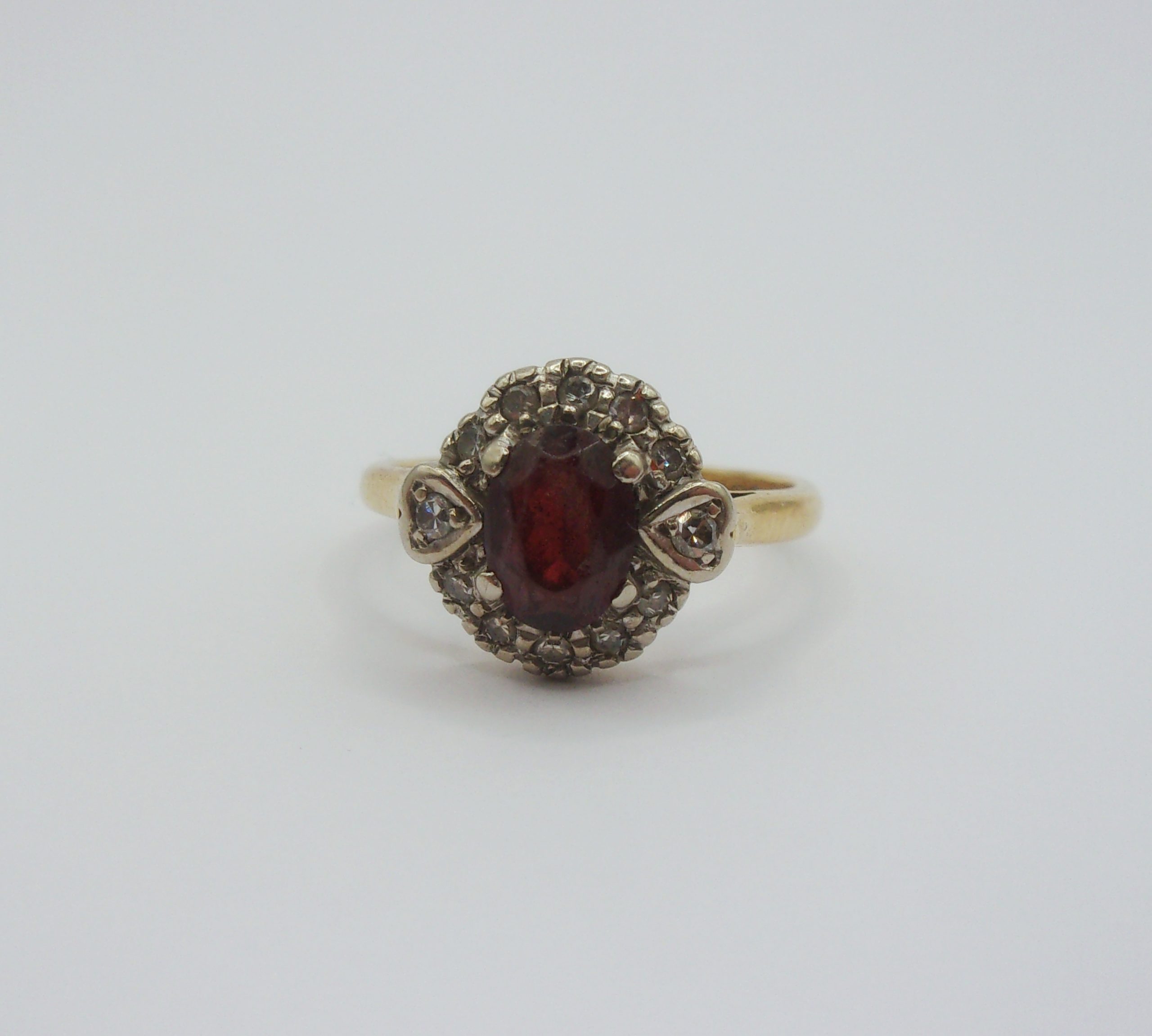 18ct Yellow Gold Garnet & Diamond Flower Head Ring UK Size N US 6 ½