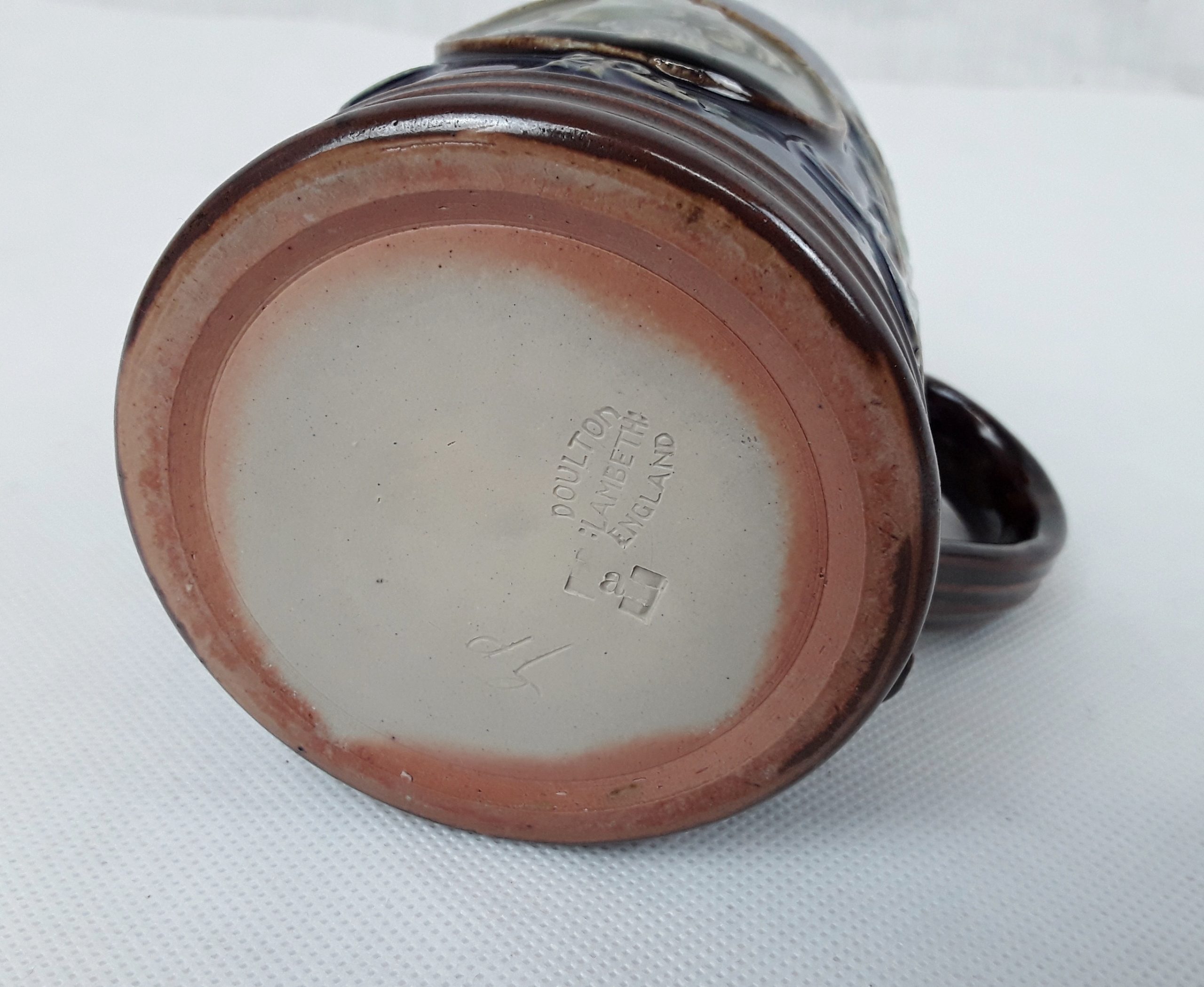 1902 Royal Doulton Lambeth King Edward VII Coronation Mug - Image 2