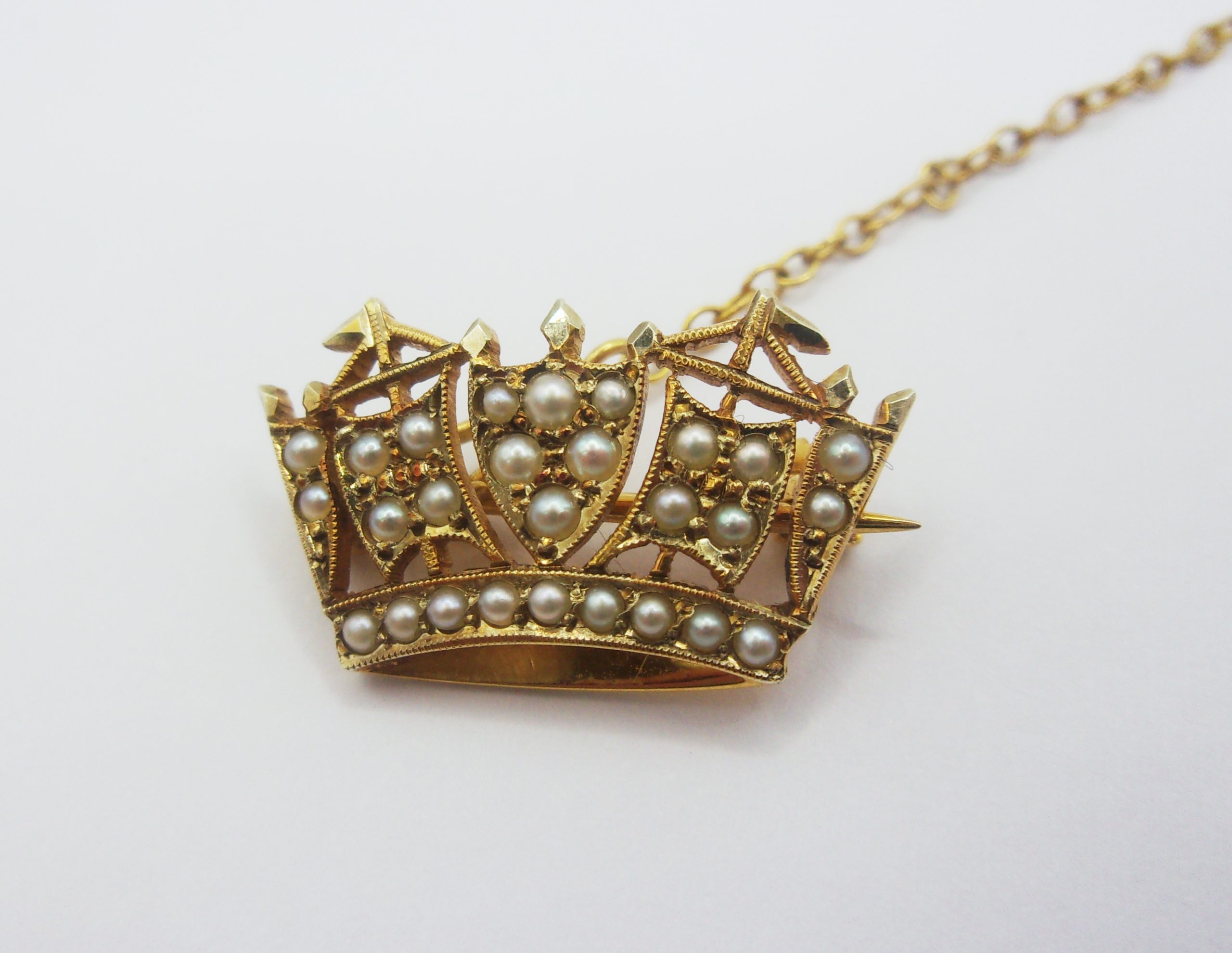 9ct Yellow Gold & Pearl Royal Navy Crown Brooch - Image 2