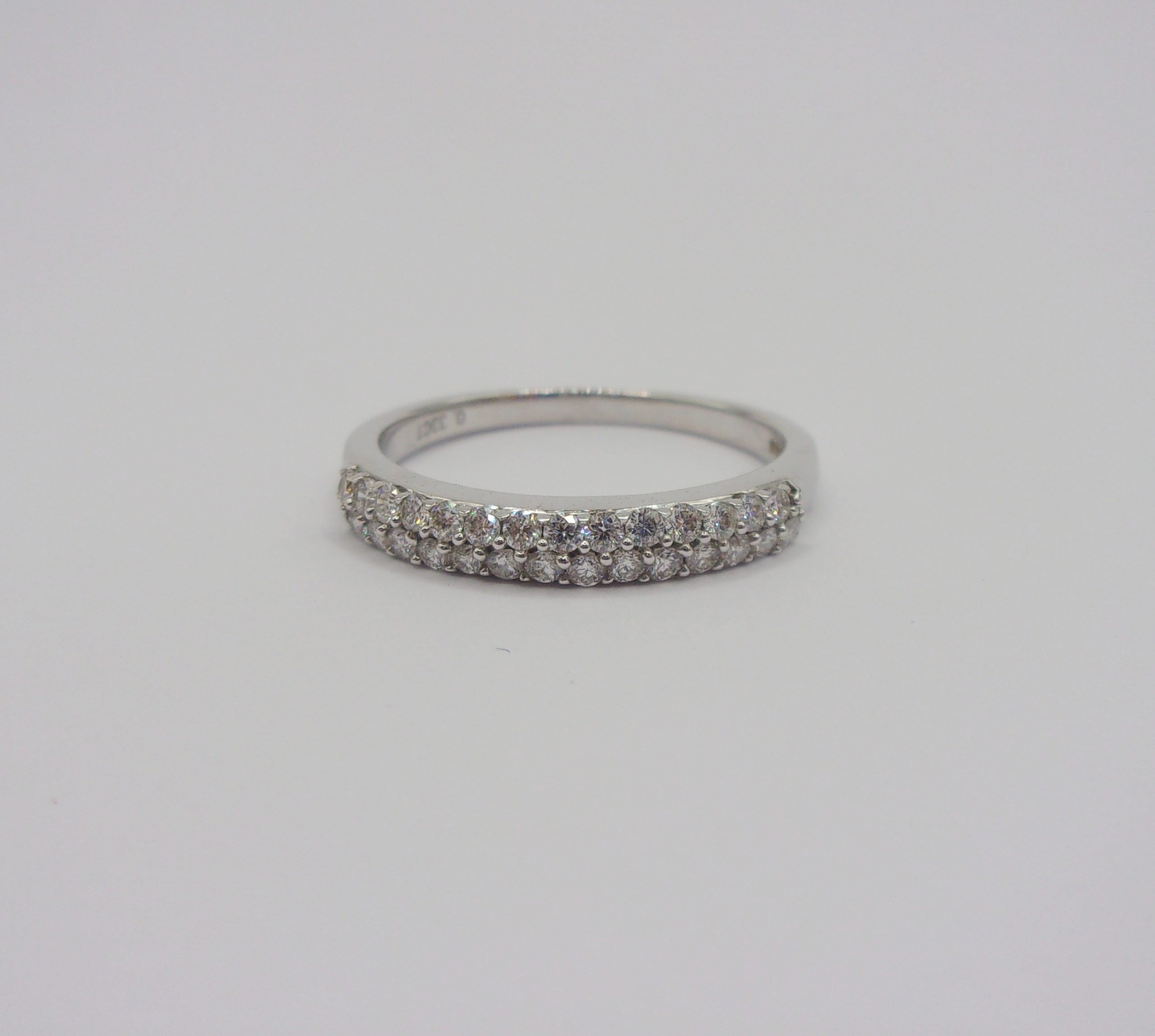 9ct White Gold 0.33 CTW Diamond Half Eternity Ring UK Size M+ US 6 ¼