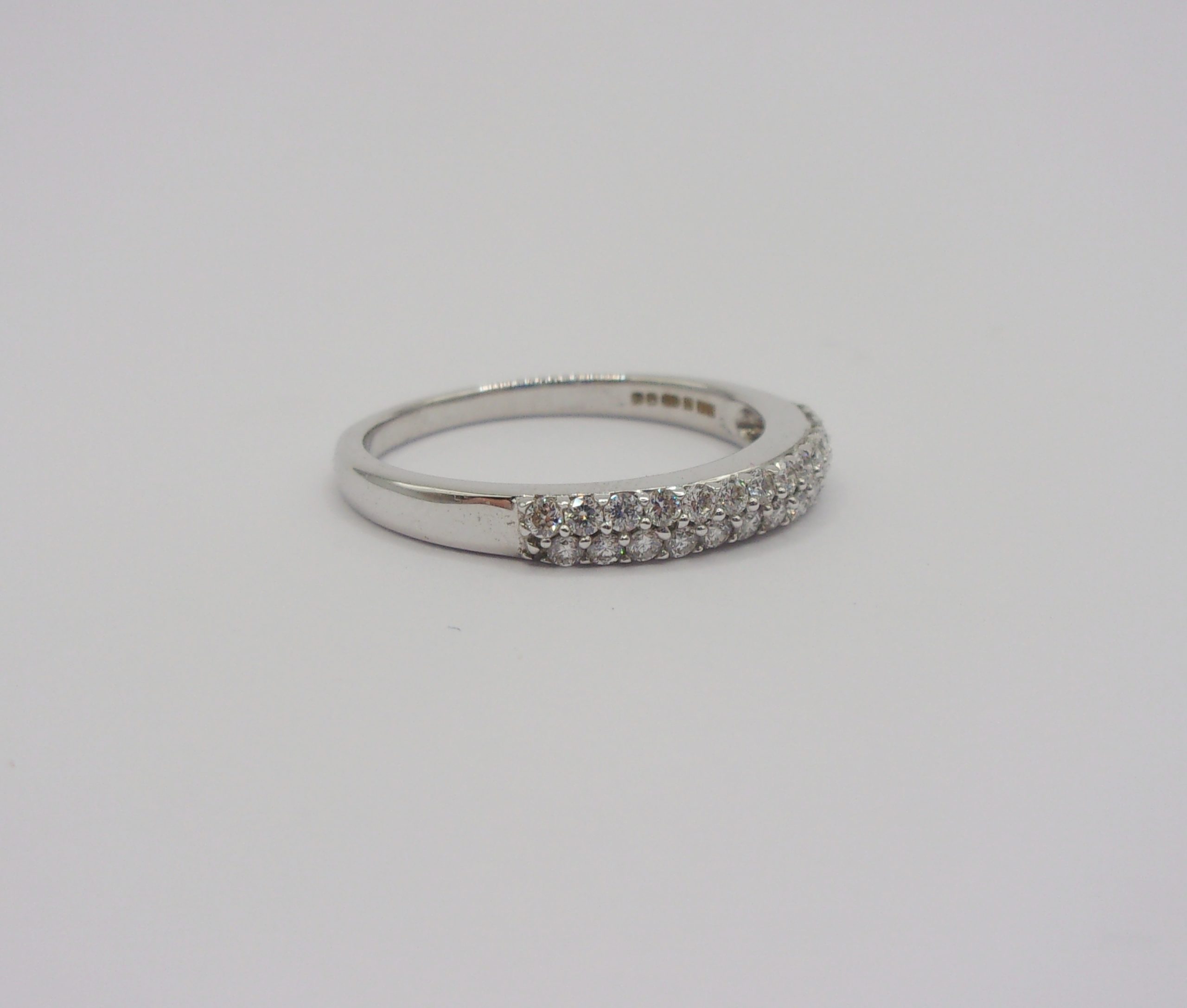 9ct White Gold 0.33 CTW Diamond Half Eternity Ring UK Size M+ US 6 ¼ - Image 4