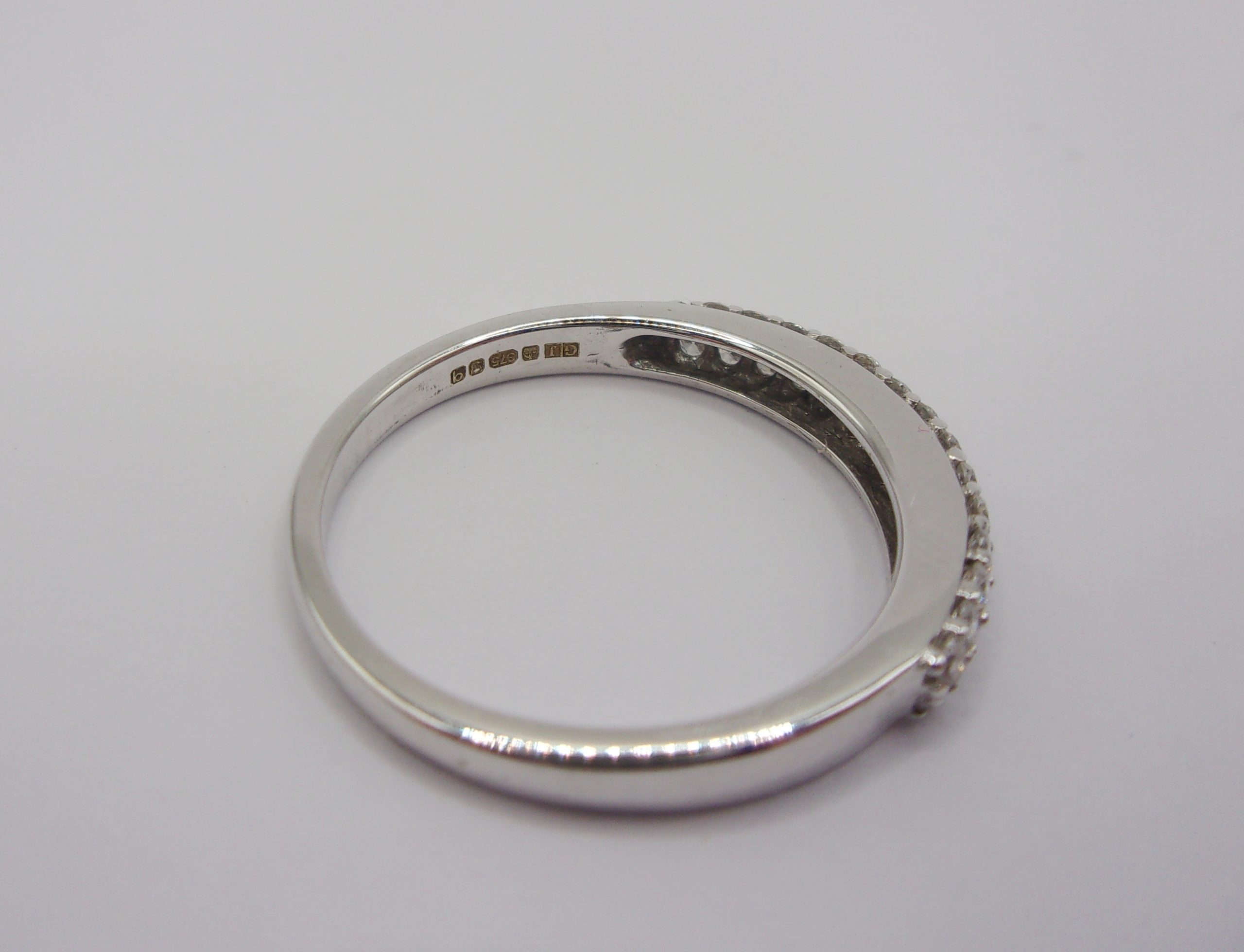 9ct White Gold 0.33 CTW Diamond Half Eternity Ring UK Size M+ US 6 ¼ - Image 5