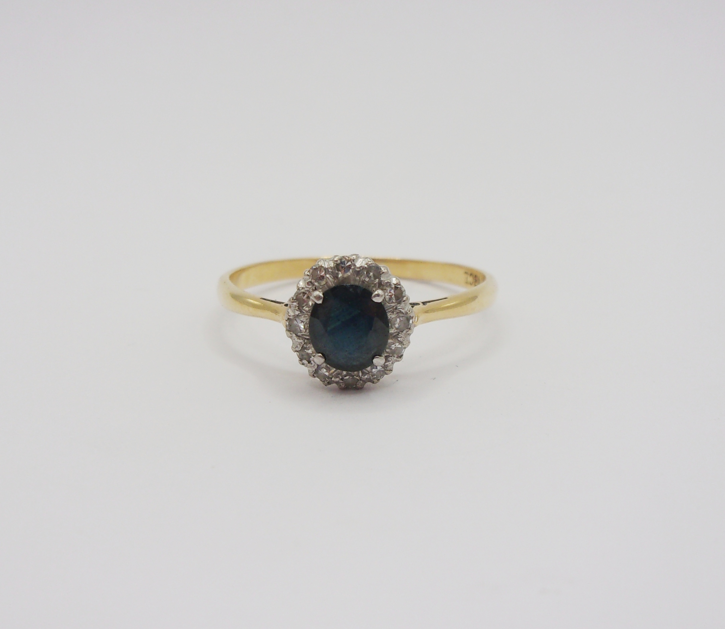 18ct Yellow Gold Sapphire & Diamond Flower Head Ring UK Size T+ US 10