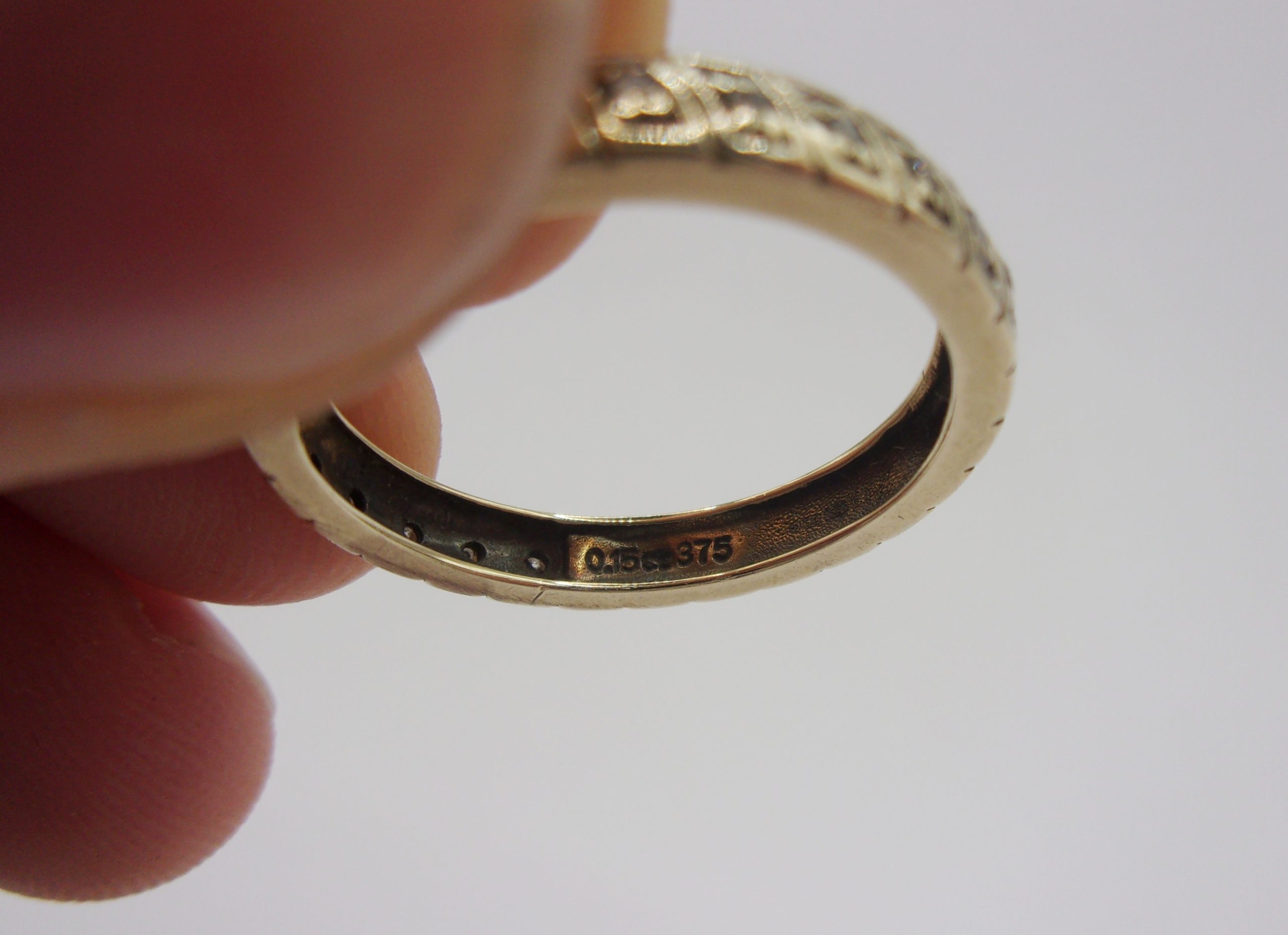 9ct Yellow Gold 0.15 CTW Diamond Eternity Ring UK Size N US 6 ½ - Image 4