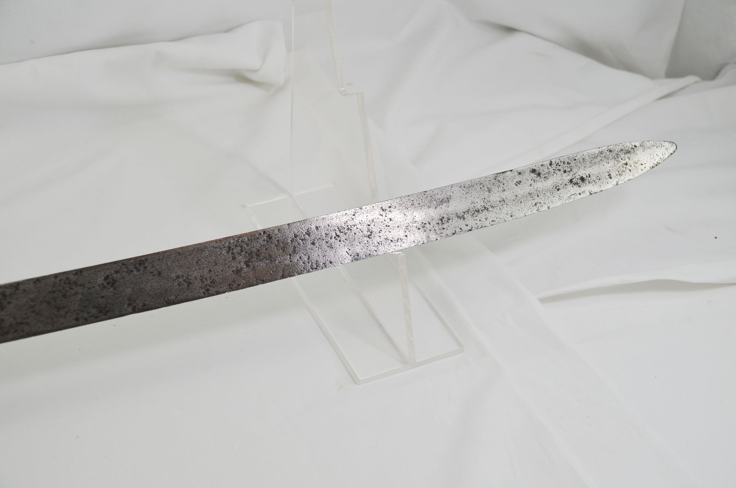 Original 1845 Pattern Royal Navy Cutlass with Scabbard - Image 3