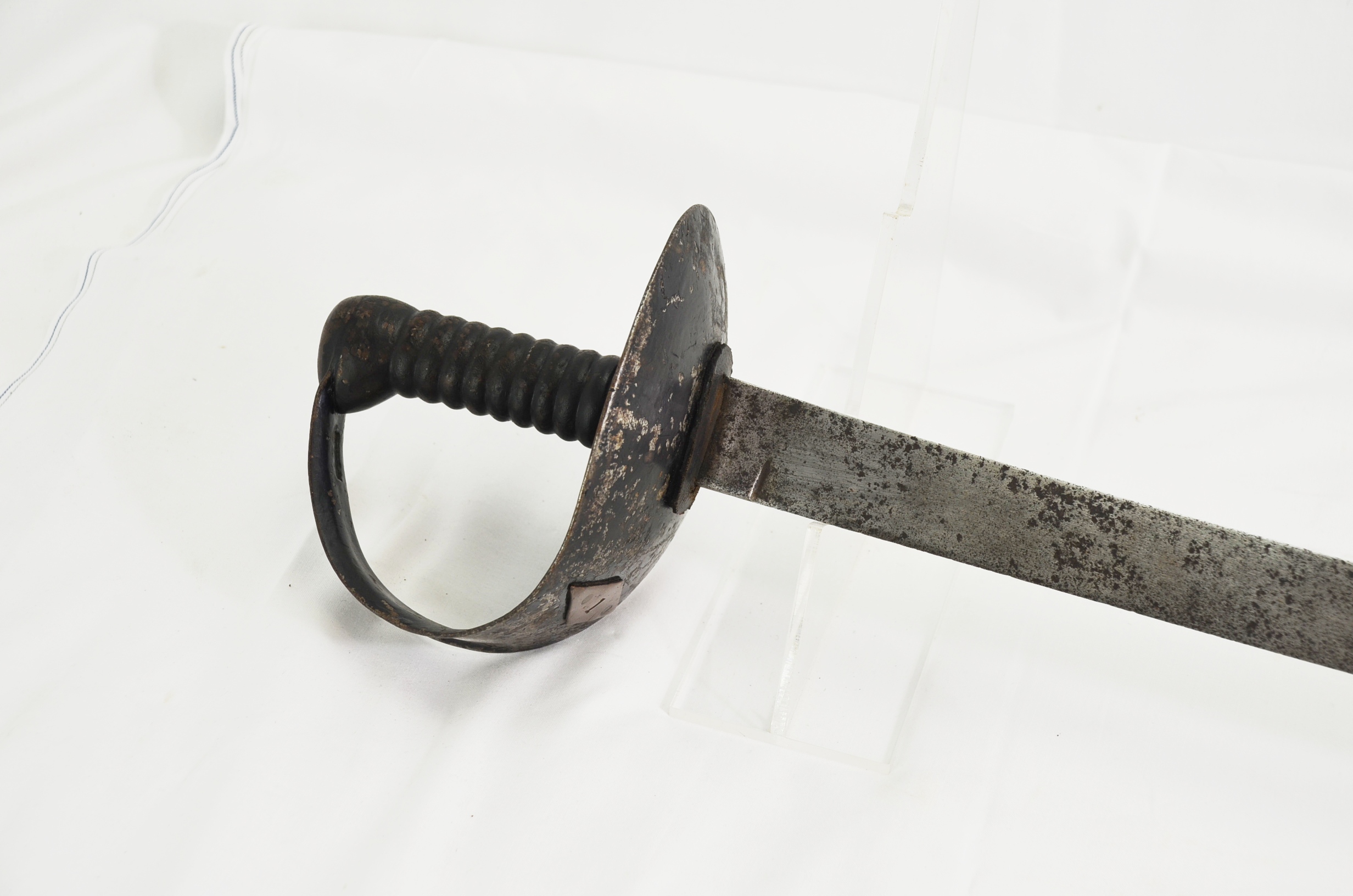Original 1845 Pattern Royal Navy Cutlass with Scabbard - Image 4