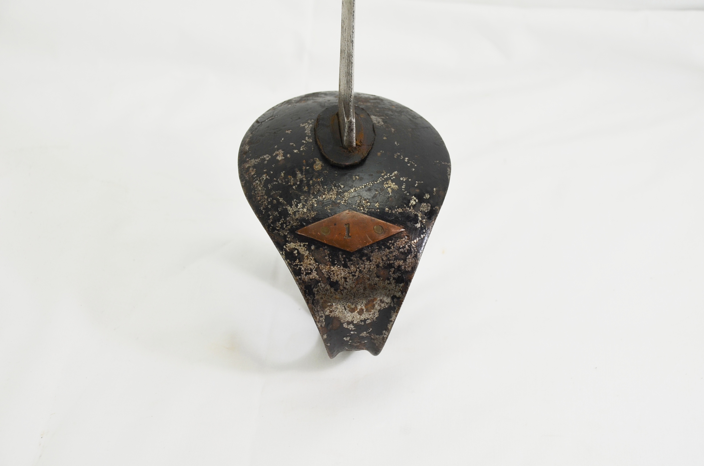 Original 1845 Pattern Royal Navy Cutlass with Scabbard - Image 9