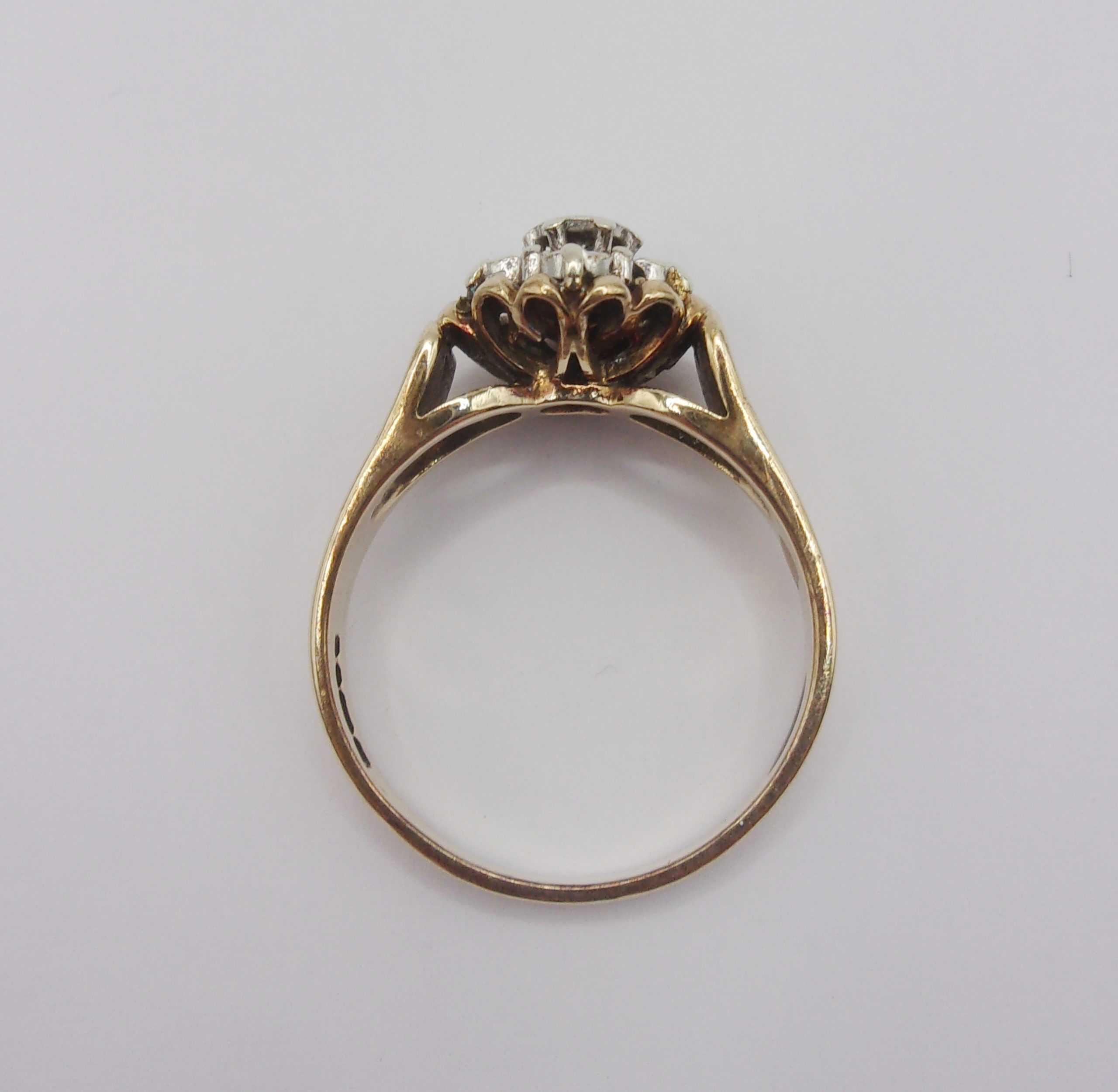 9ct Yellow Gold Sapphire & Diamond Flower-Head Ring UK Size Q US 8 - Image 6