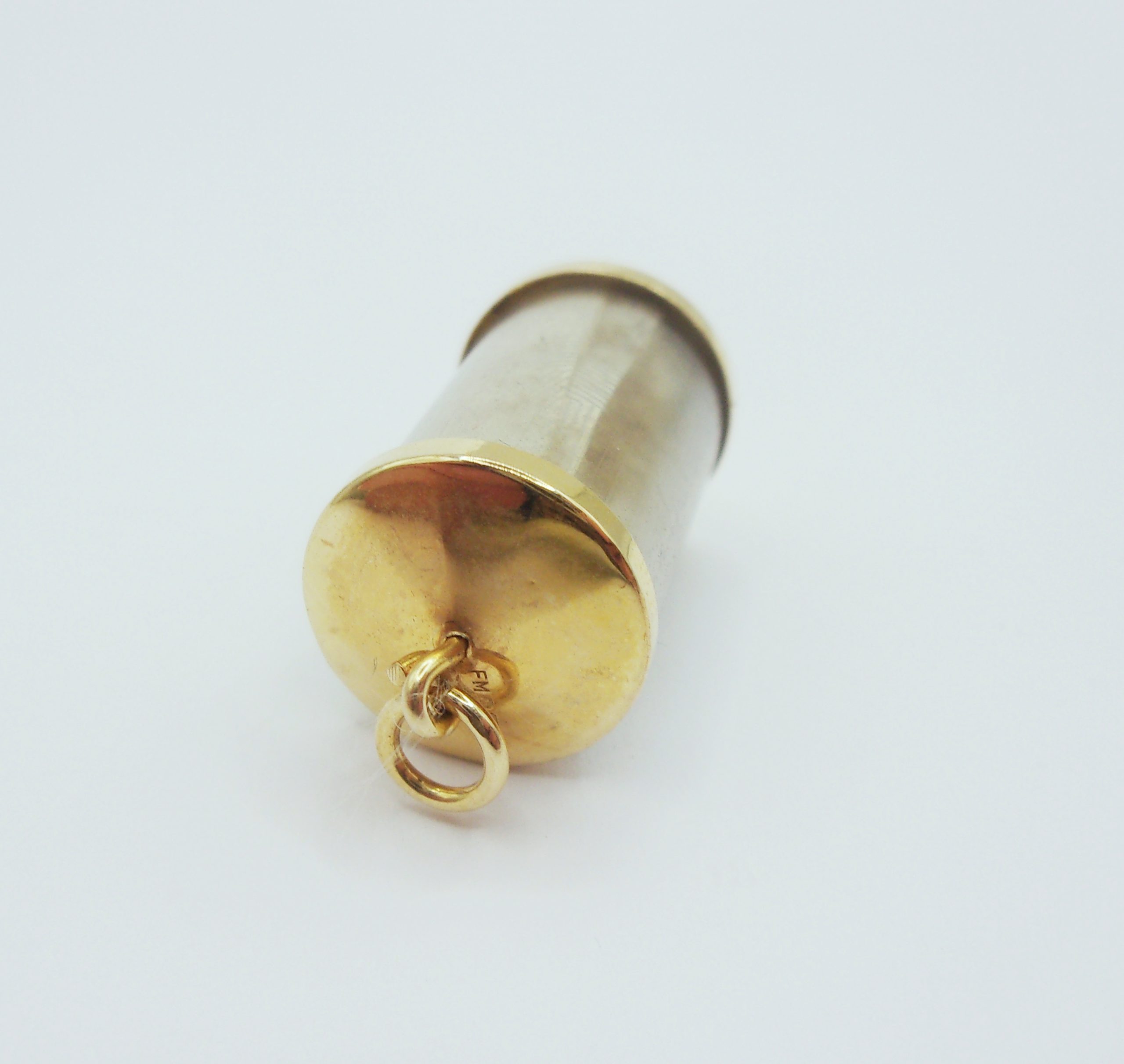 9ct Yellow Gold Old Pound Note Cylindrical Pendant - Image 3