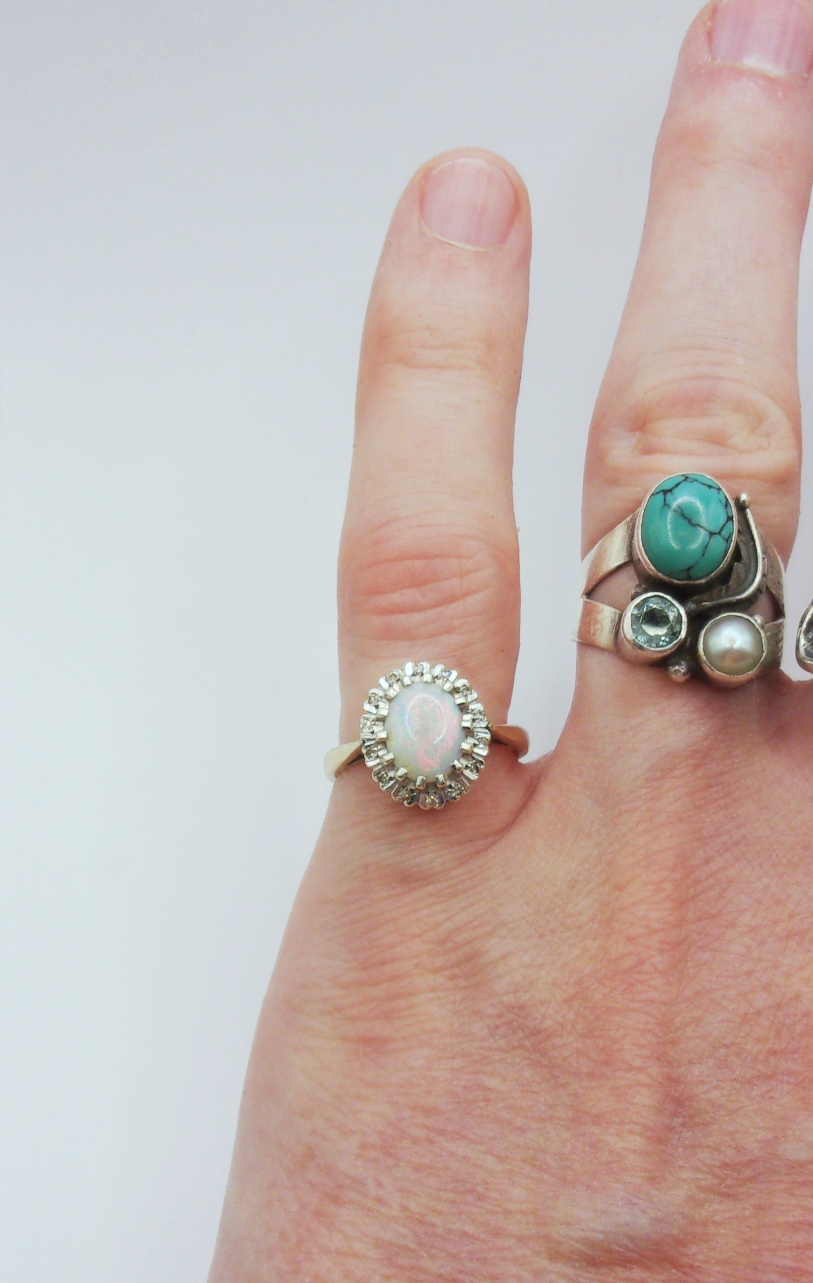 9ct Yellow Gold Opal & Diamond Flower Head Ring UK Size M US 6 - Image 6