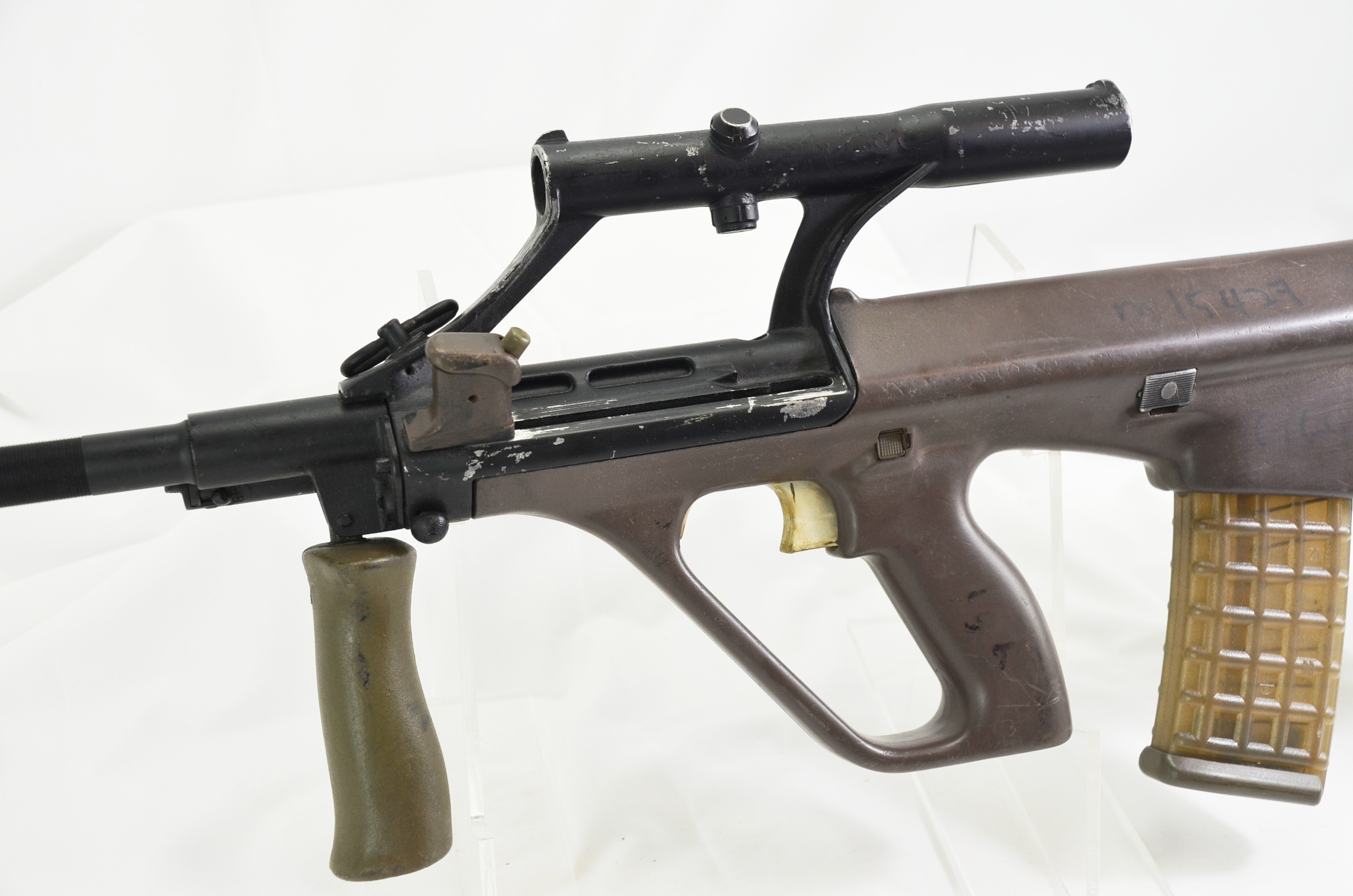 Steyr AUG Austrian Assault Rifle (Deactivated) - Image 11