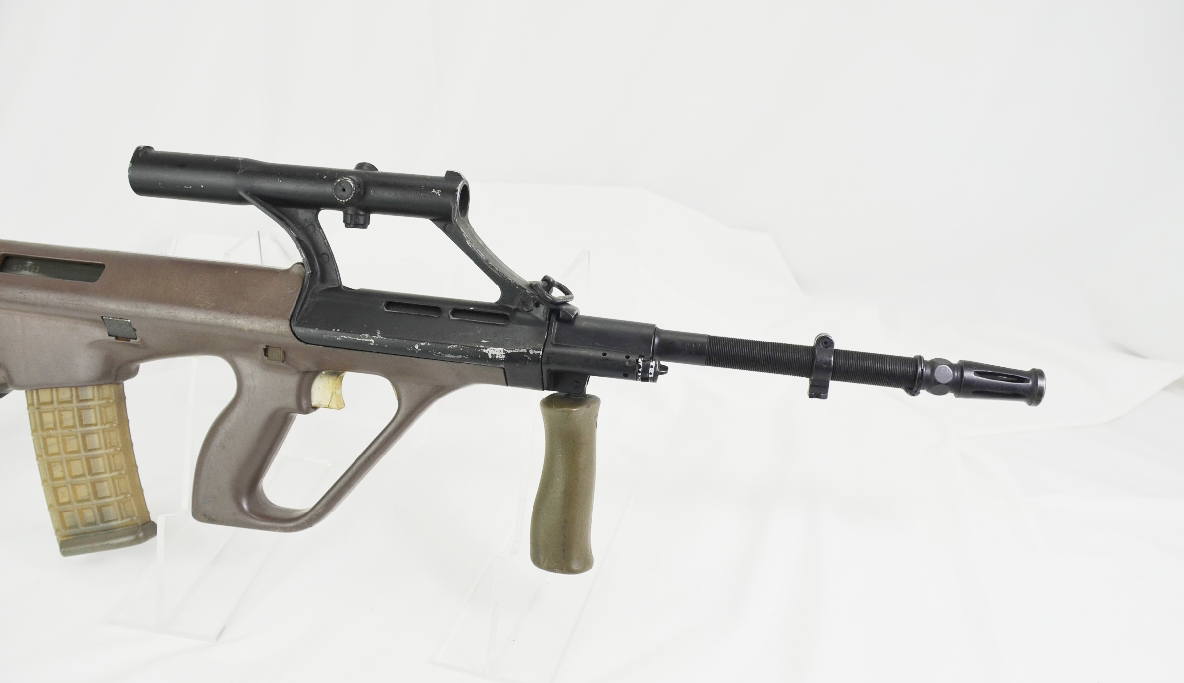 Steyr AUG Austrian Assault Rifle (Deactivated) - Image 17