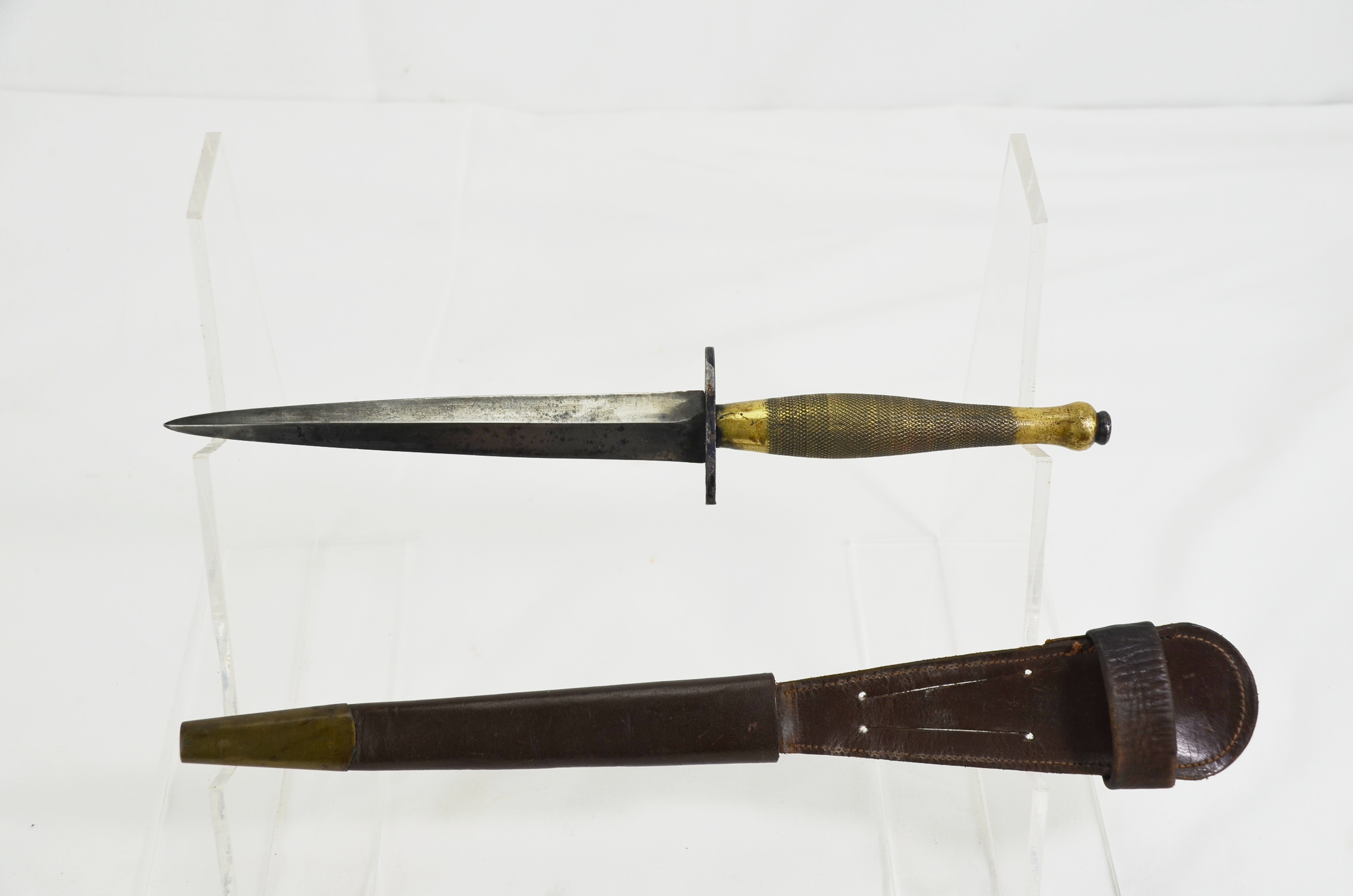 Original WW2 Second Pattern Fairbarin-Sykes Fighting Knife