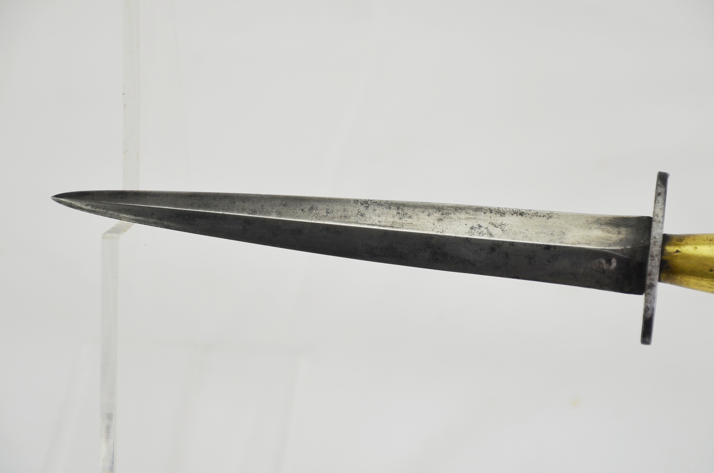 Original WW2 Second Pattern Fairbarin-Sykes Fighting Knife - Image 5