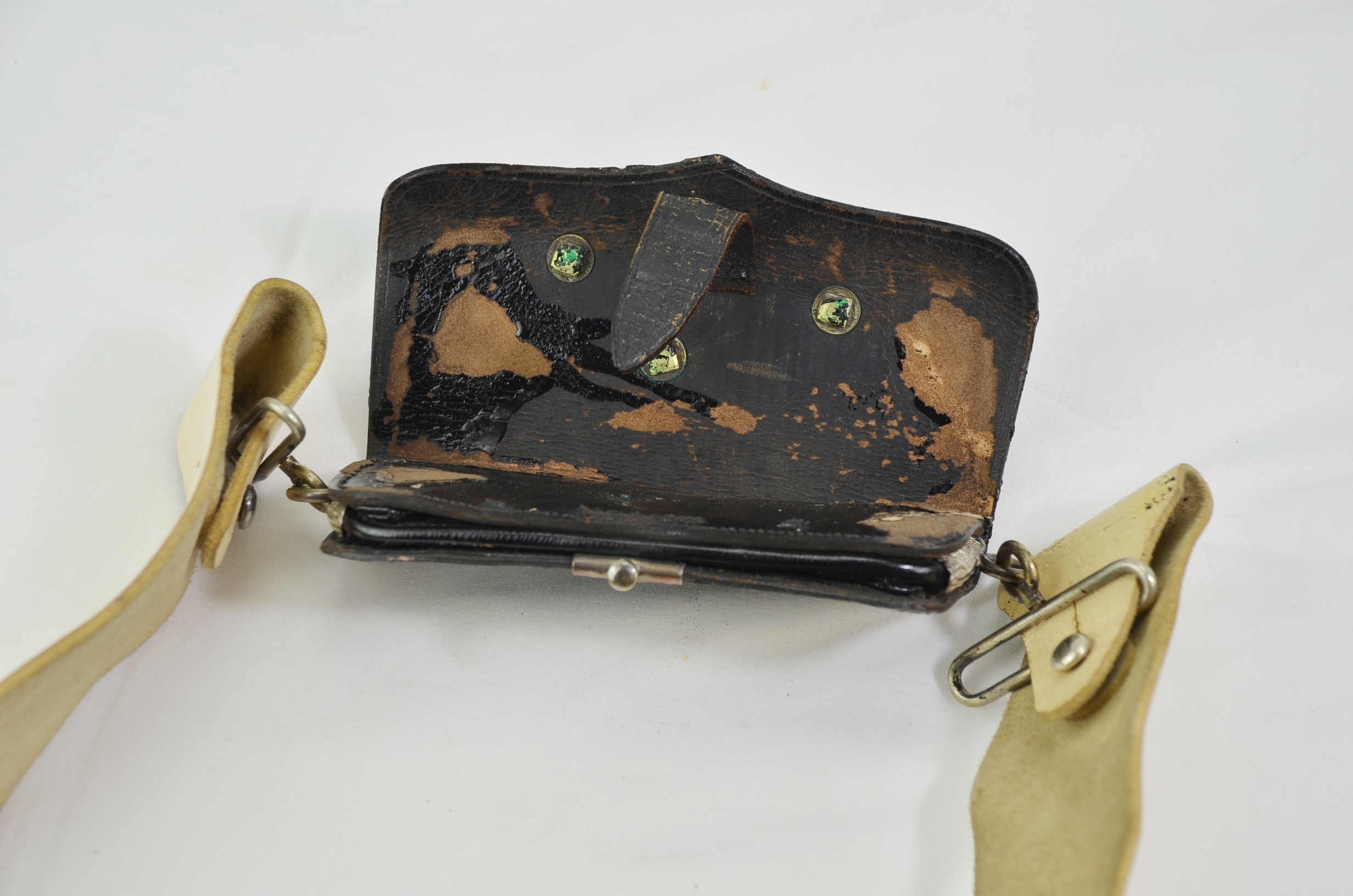 Victorian Royal Artillery Officer’s Undress Cross Belt and Pouch - Image 2