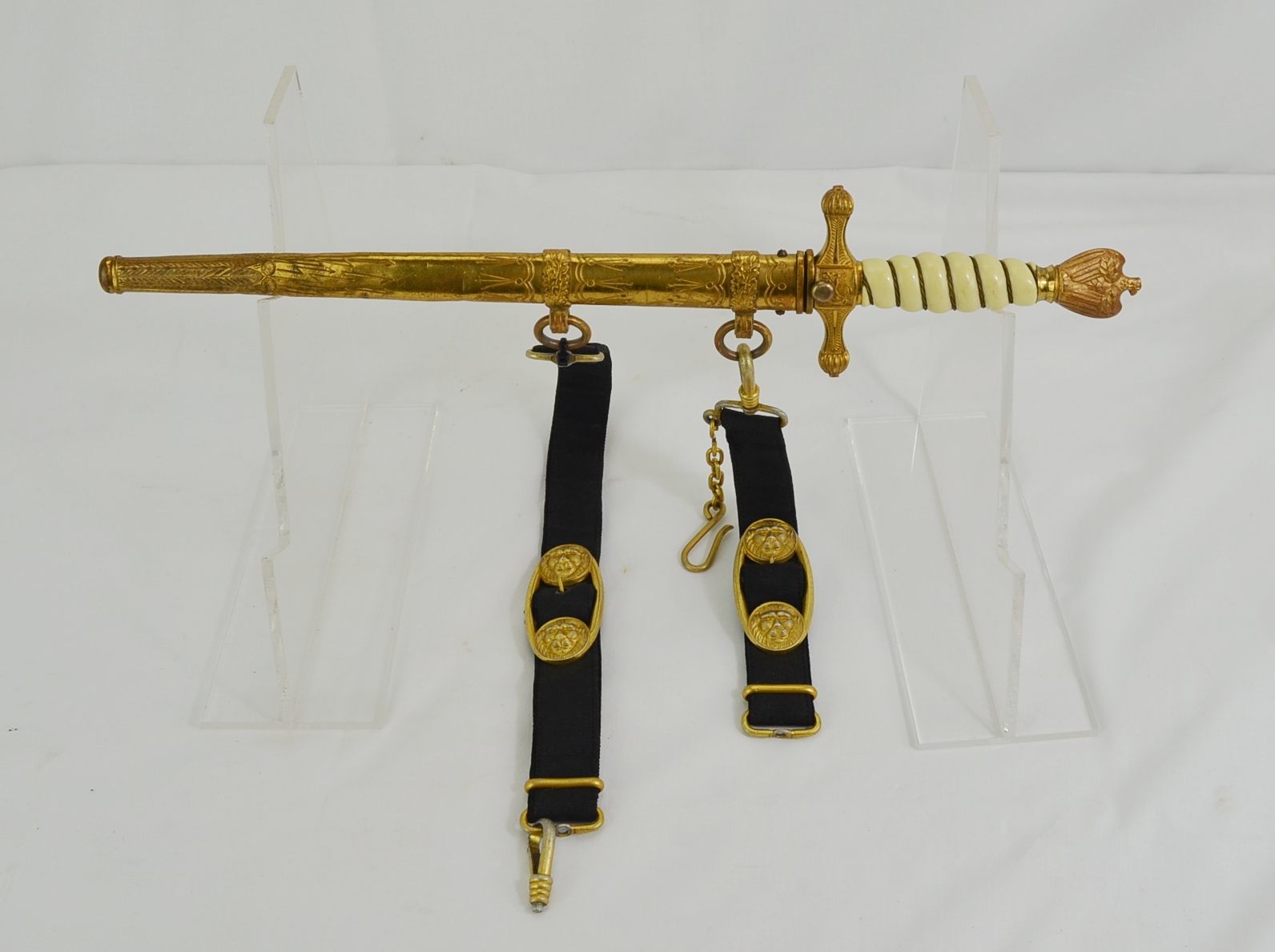 Original WW2 Kriegsmarine Officer’s Dress Dagger With Hangers - Image 2