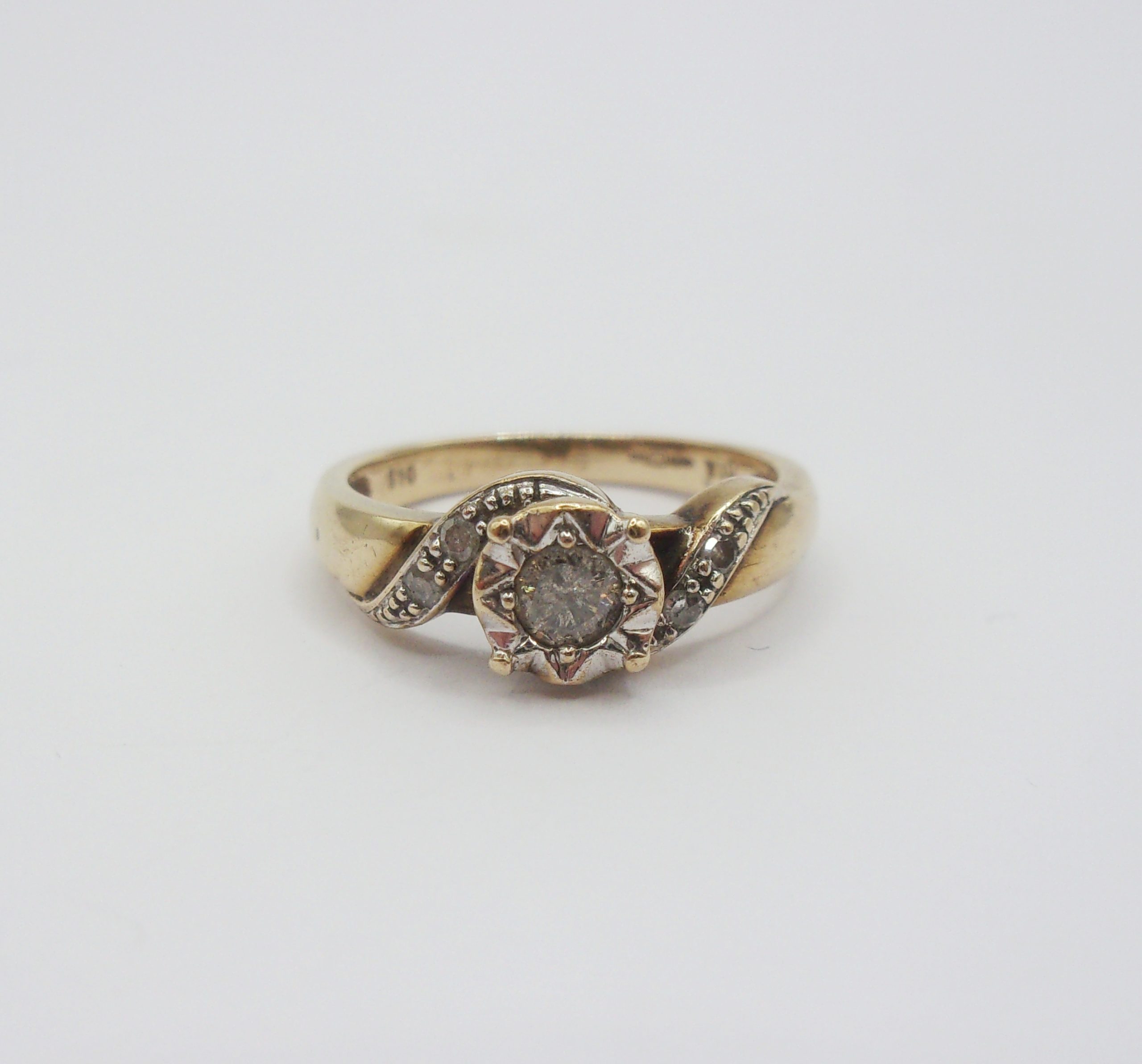 9ct Yellow Diamond Ring UK Size H US 3 ¾