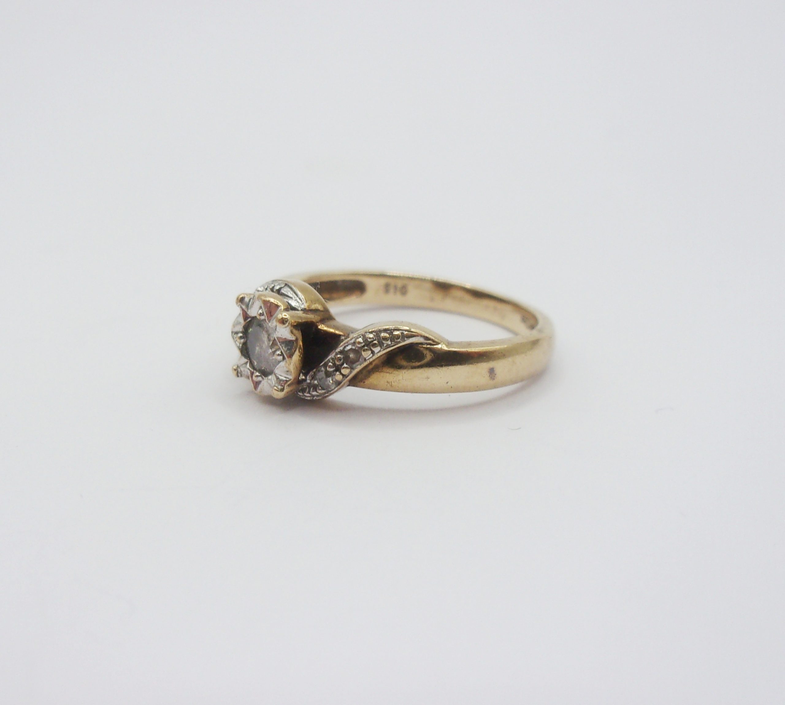 9ct Yellow Diamond Ring UK Size H US 3 ¾ - Image 2
