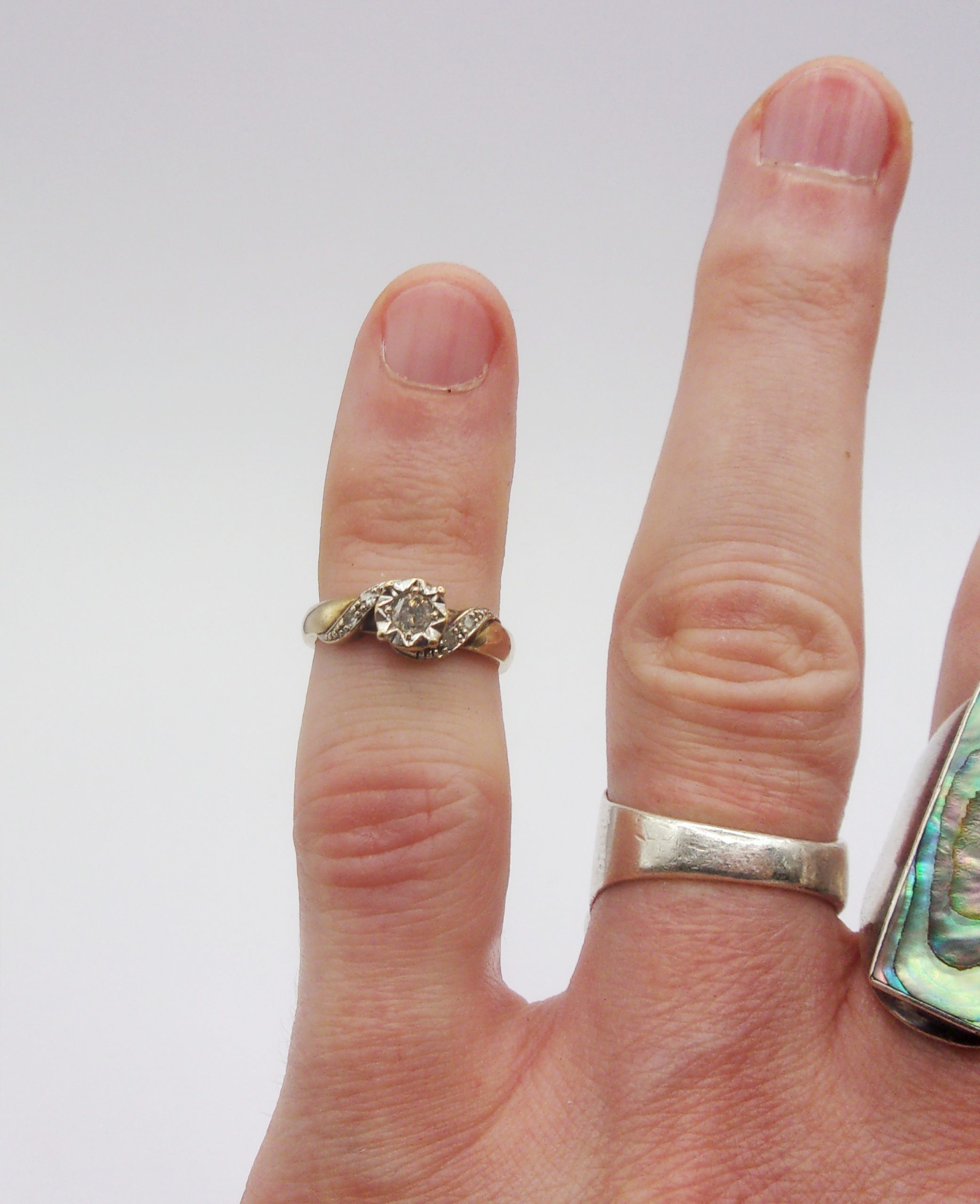 9ct Yellow Diamond Ring UK Size H US 3 ¾ - Image 6