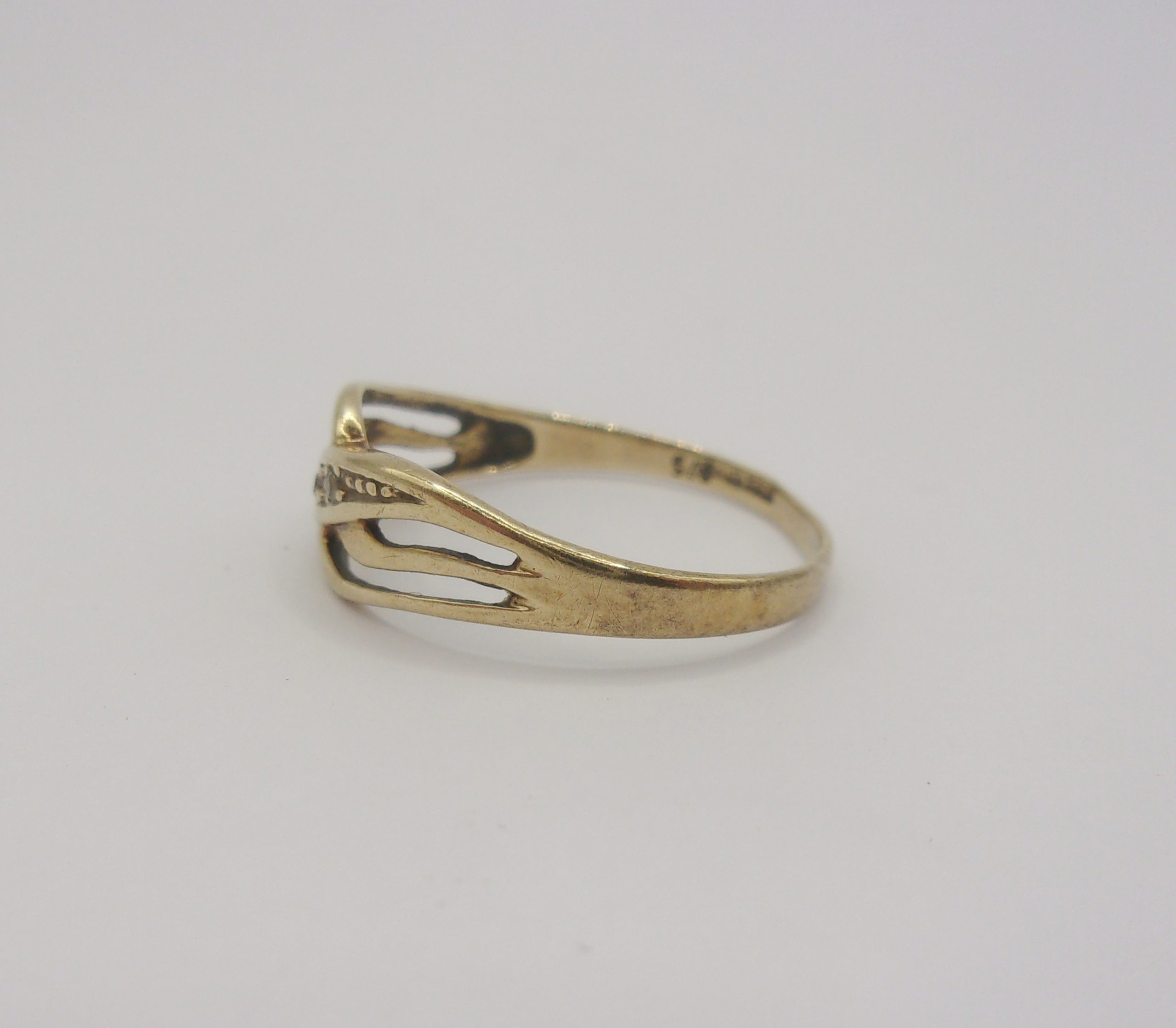 9ct Yellow Gold Diamond Ring UK Size L US 5 ½ - Image 2