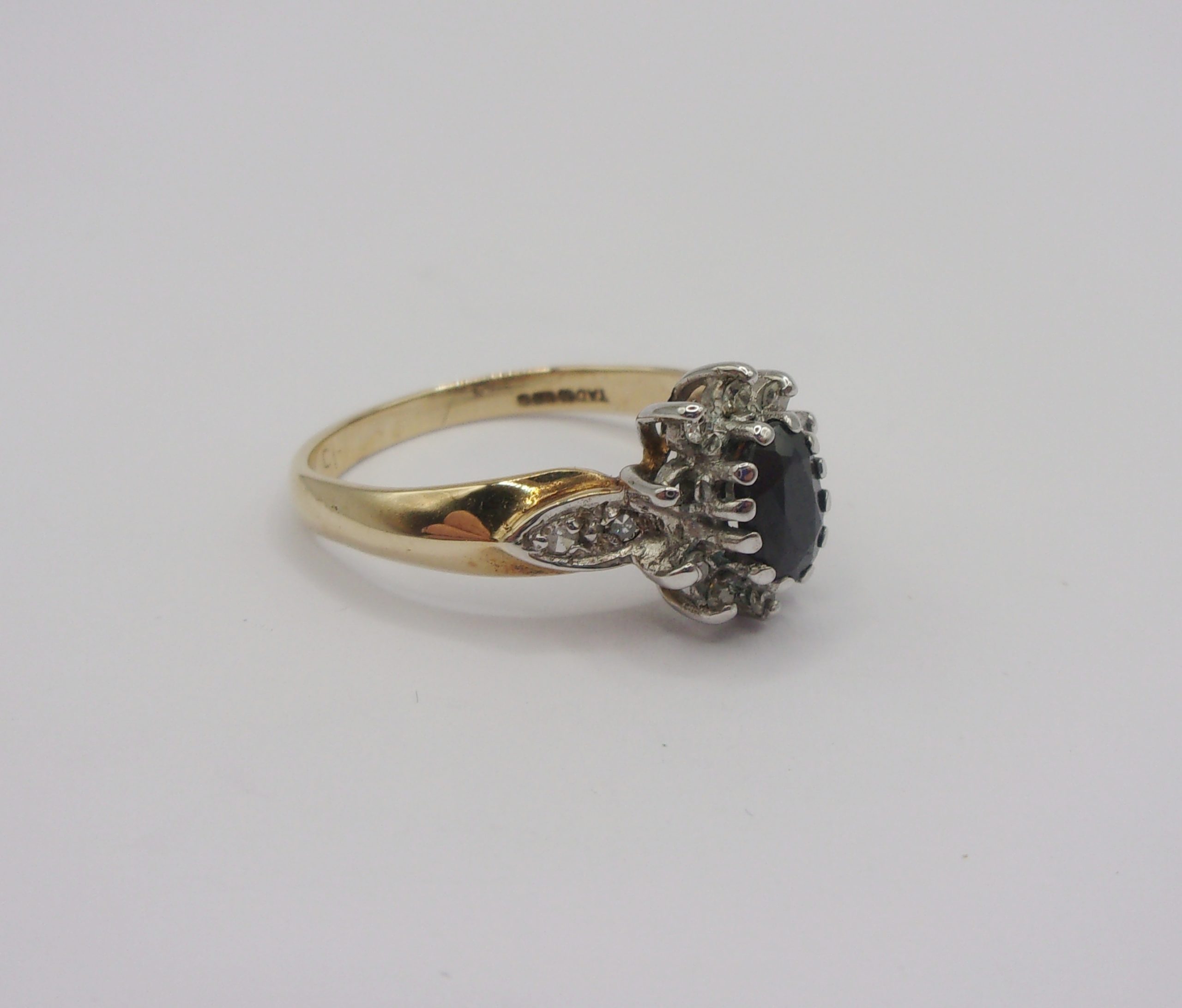 9ct Yellow Gold Sapphire & Diamond Flower Head Ring UK Size M+ US 6 ¼ - Image 4