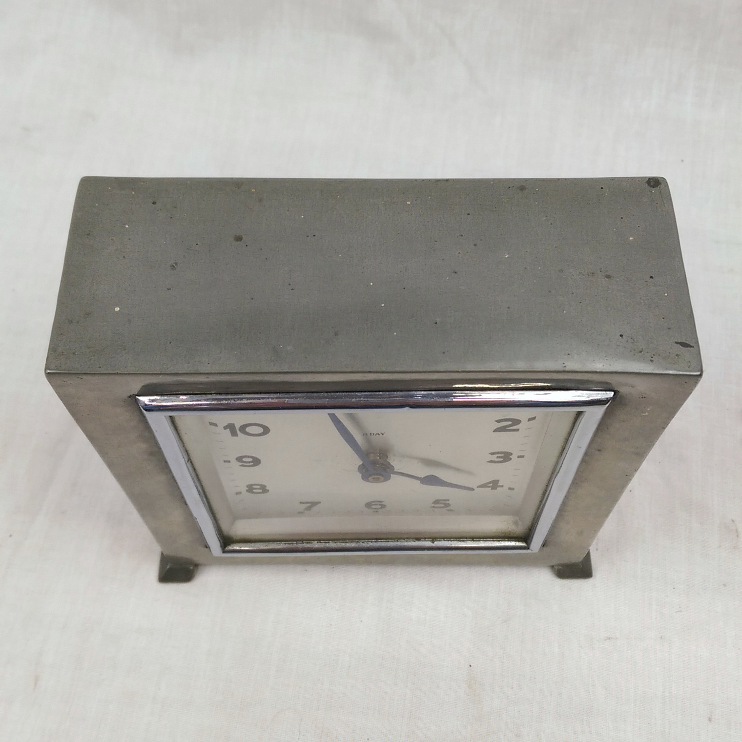 Early 20th Century Liberty Tudric Pewter Mantle Clock - Image 5