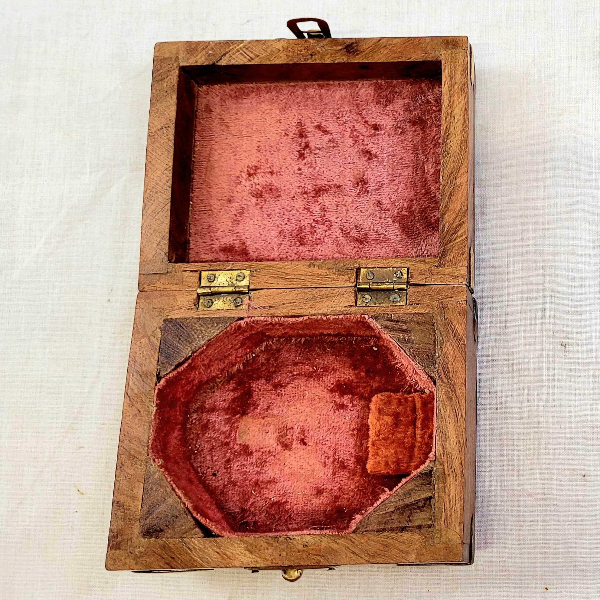 Vintage Cased Stanley Brass Prismatic Compass - Image 7