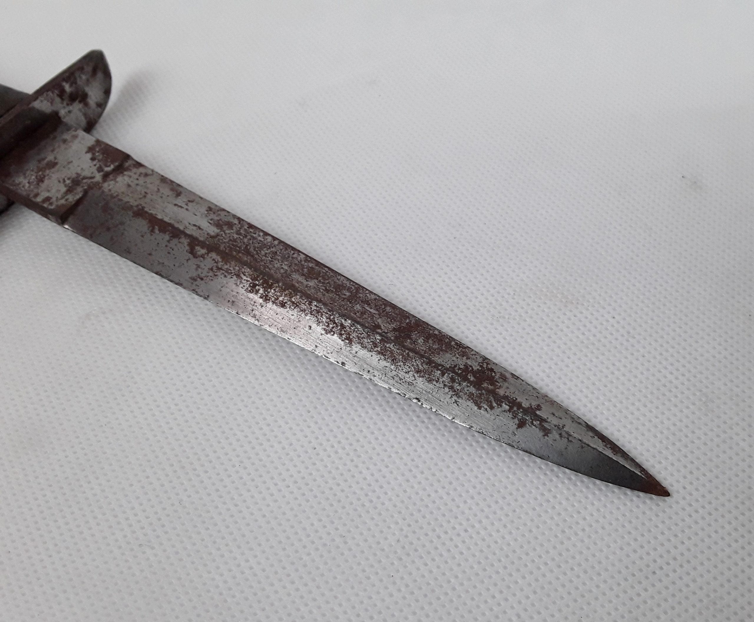 WW2 Cogswell And Harrison Commando Fighting Knife - Image 5