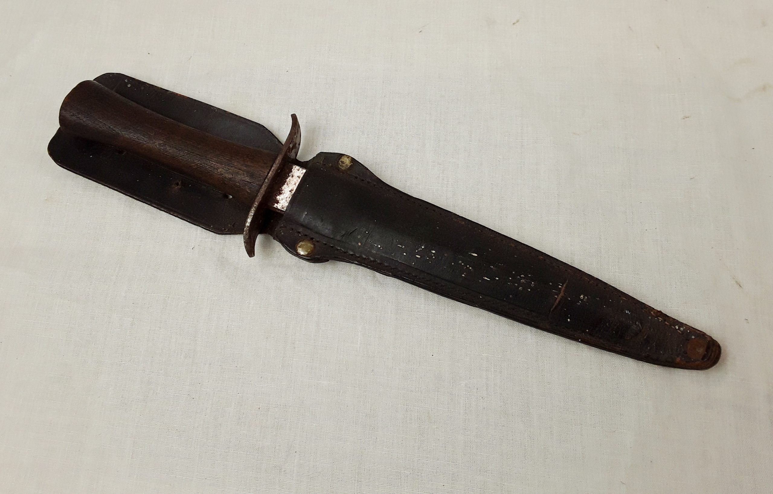 WW2 Cogswell And Harrison Commando Fighting Knife - Image 2