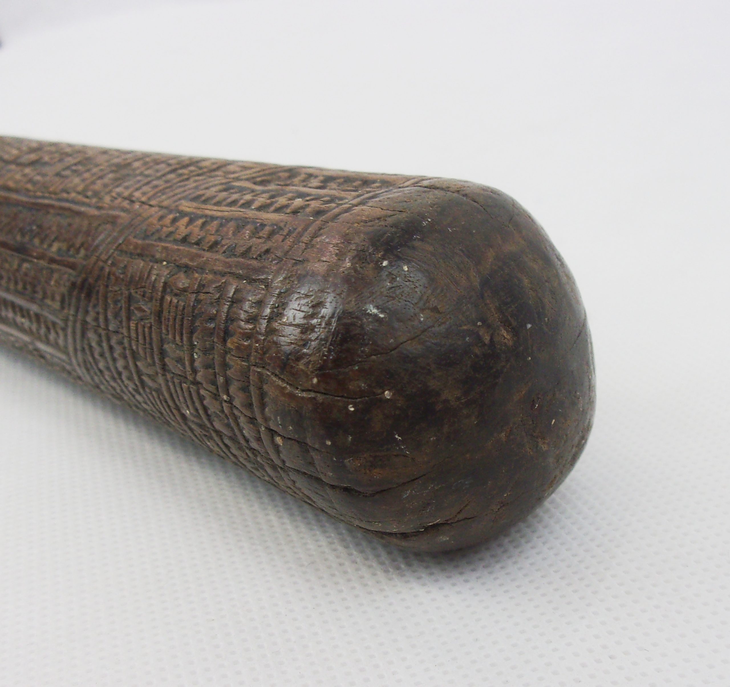 19th Century Tongan Ironwood Aku Pouai Pole Club - Image 10