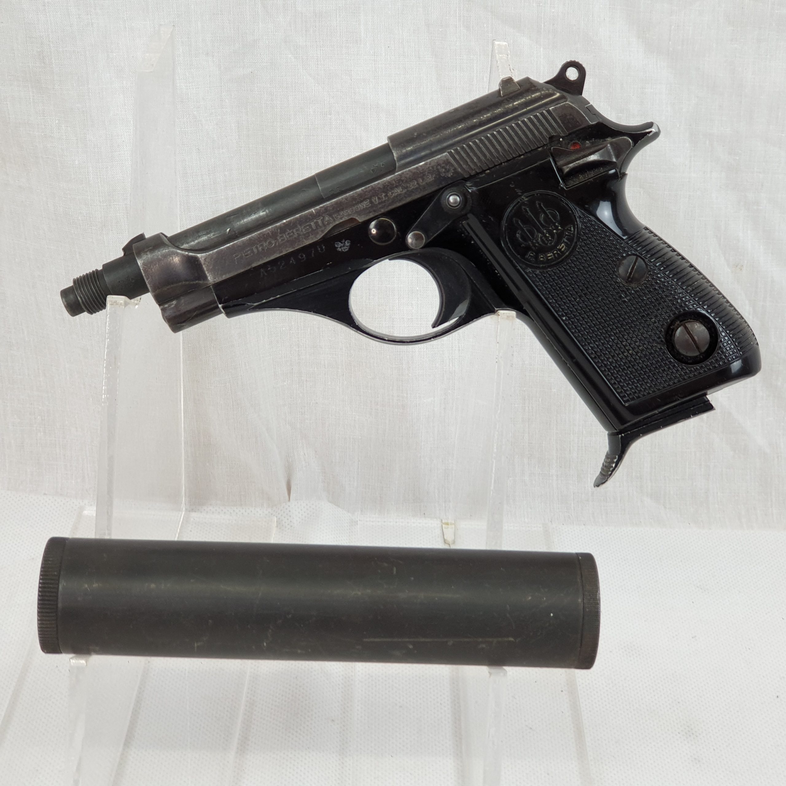 Cold War Era Beretta Semi-Automatic pistol with Silencer in .22 l.r. - Image 9