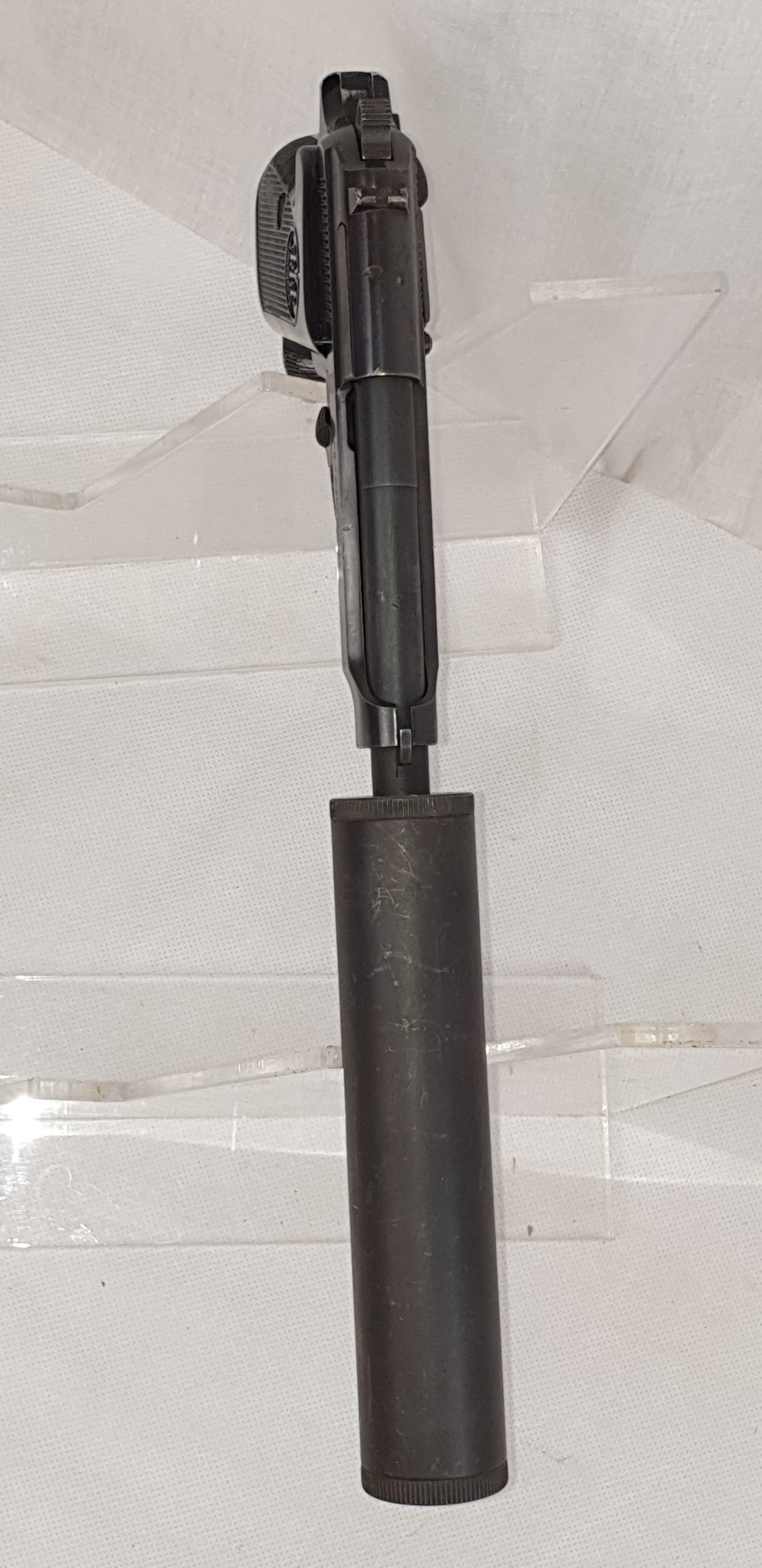Cold War Era Beretta Semi-Automatic pistol with Silencer in .22 l.r. - Image 11