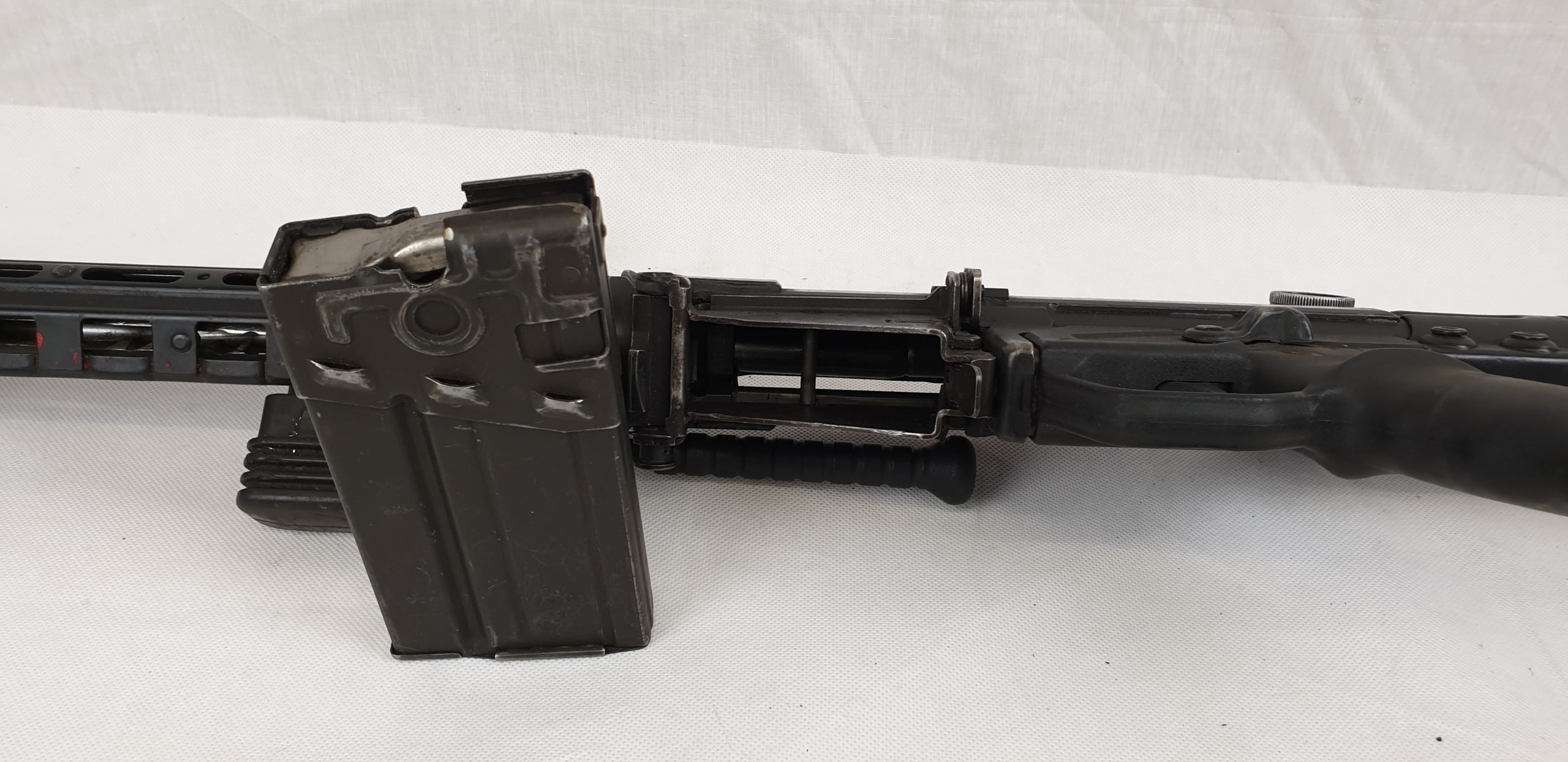 Heckler & Koch HK11 LSMG - Deactivated - Image 15