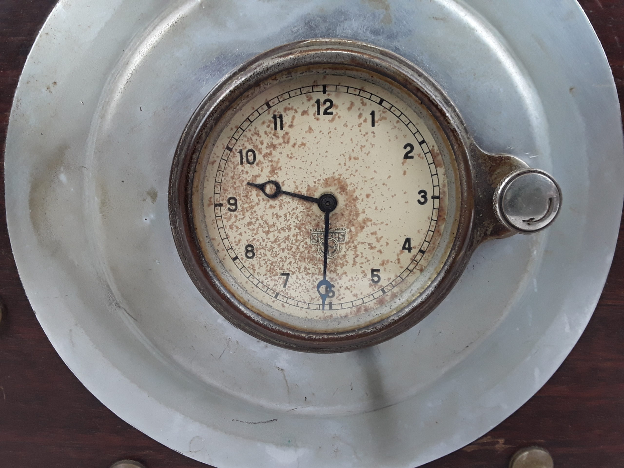 RAF Propeller Boss Mantle Clock - Image 2
