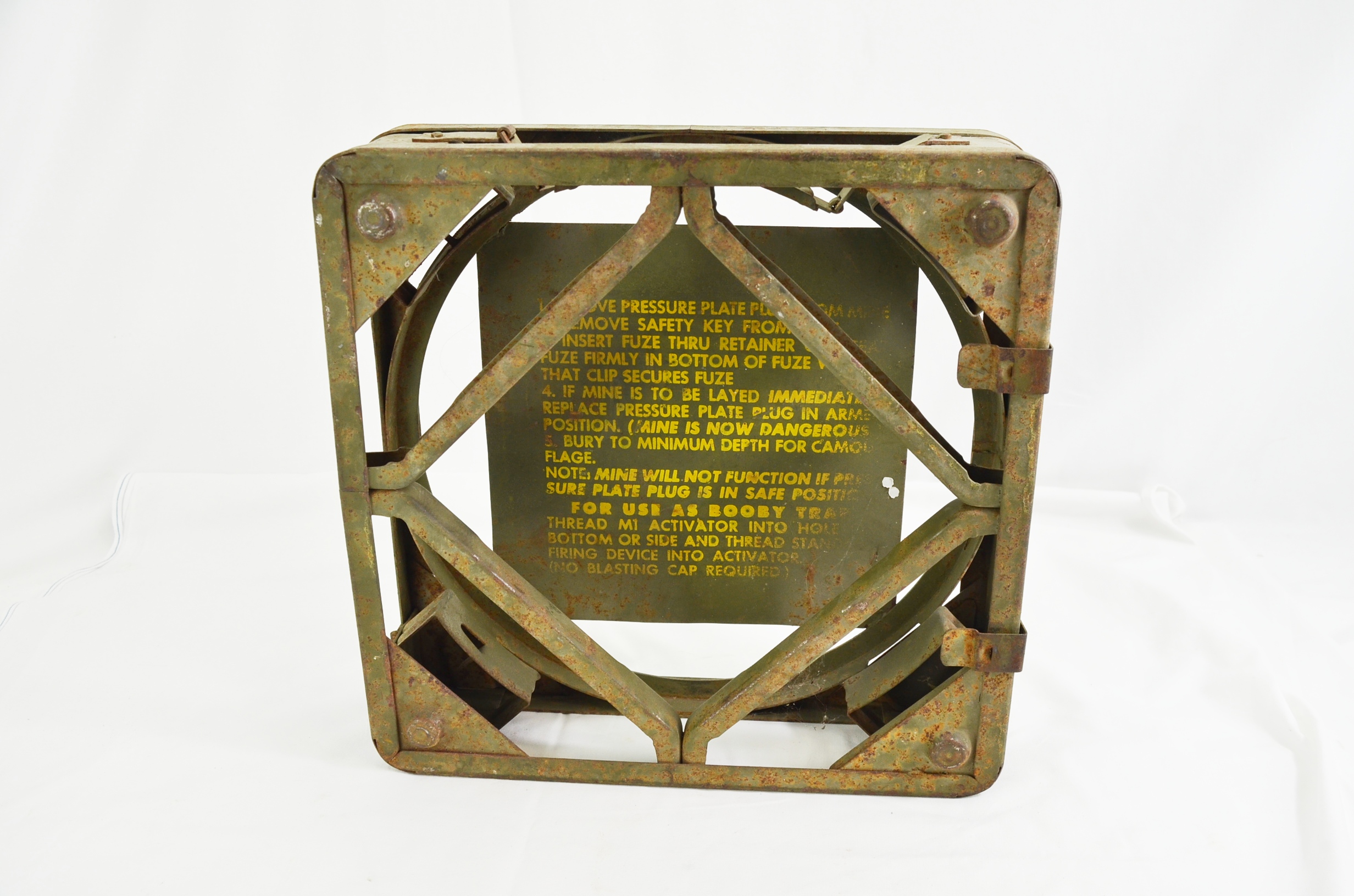 WW2 US Army M6A2 Anti-Tank Mine Carrying Frame - Image 3