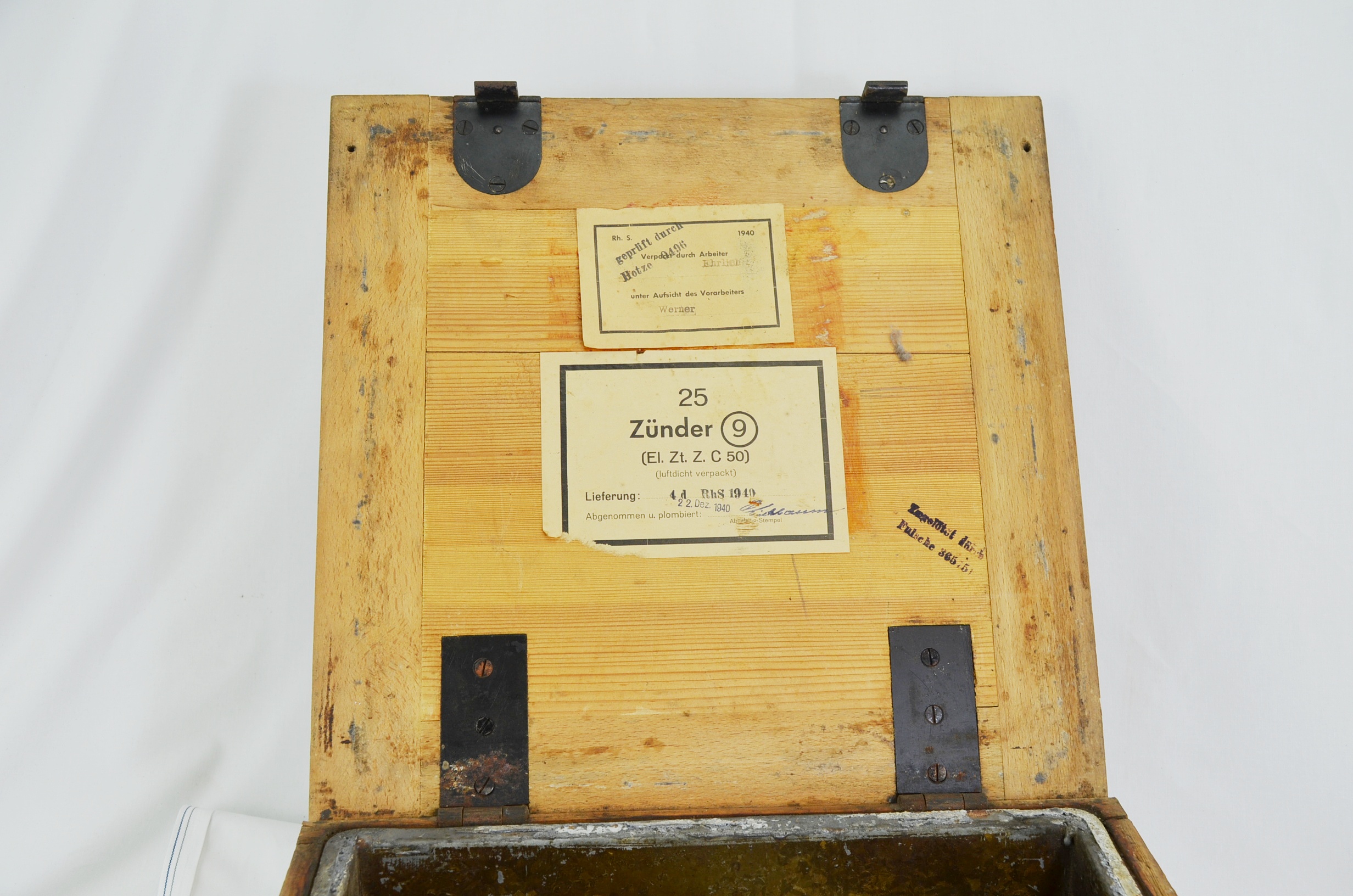 WW2 German Third Reich Lead Lined Artillery Fuze Box - Image 4