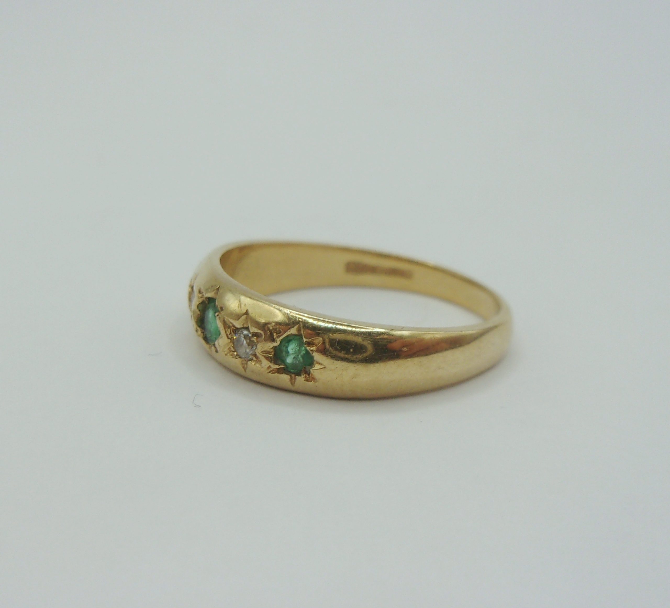 9ct Yellow Gold Emerald & Diamond Gypsy Ring UK Size O+ US 7 ¼ - Image 2
